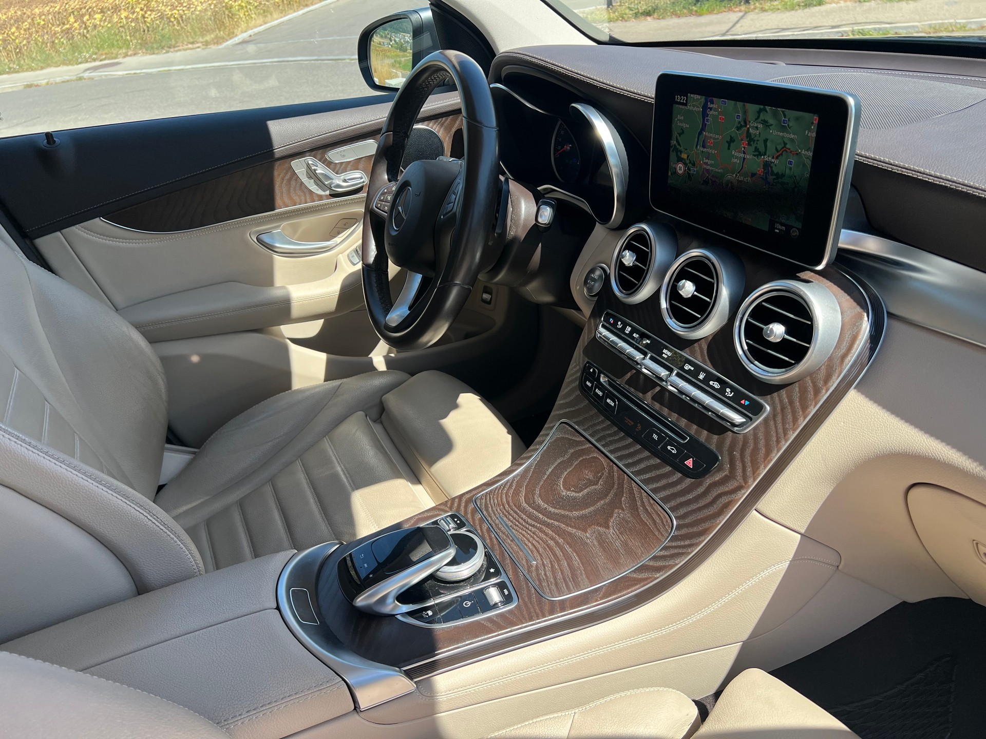 MERCEDES-BENZ GLC Coupé 350 e AMG Line 4Matic- 360°-Kamera-7G-Tronic-image-18