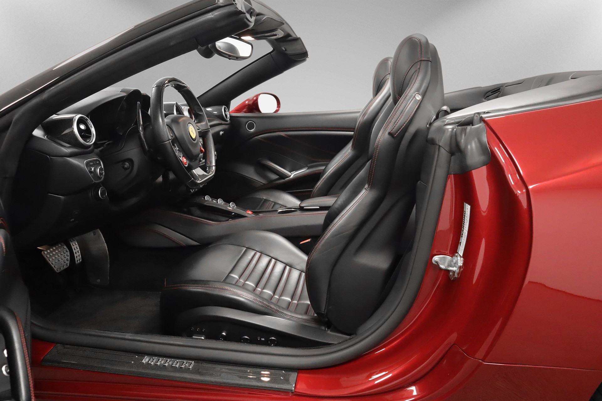 FERRARI California 3.9 V8 T-image-9