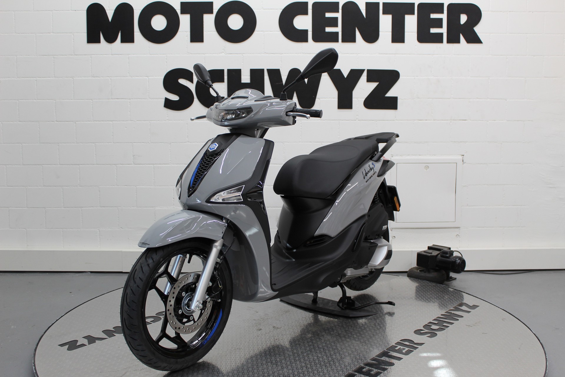 PIAGGIO Liberty 125 Sport E5+-showroom-element-2