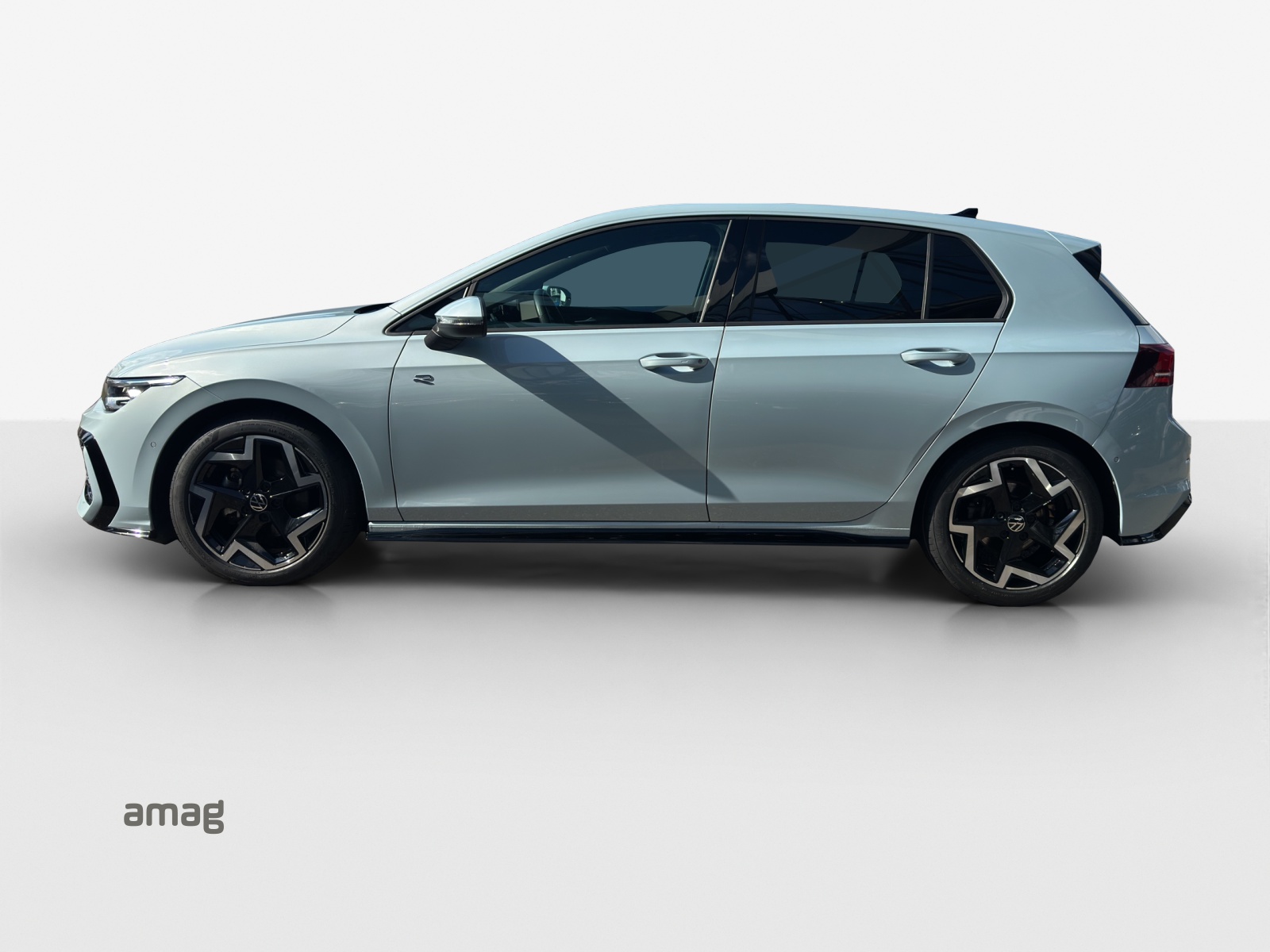 VW Golf 1.5 e TSI mHEV R-Line DSG-showroom-element-1