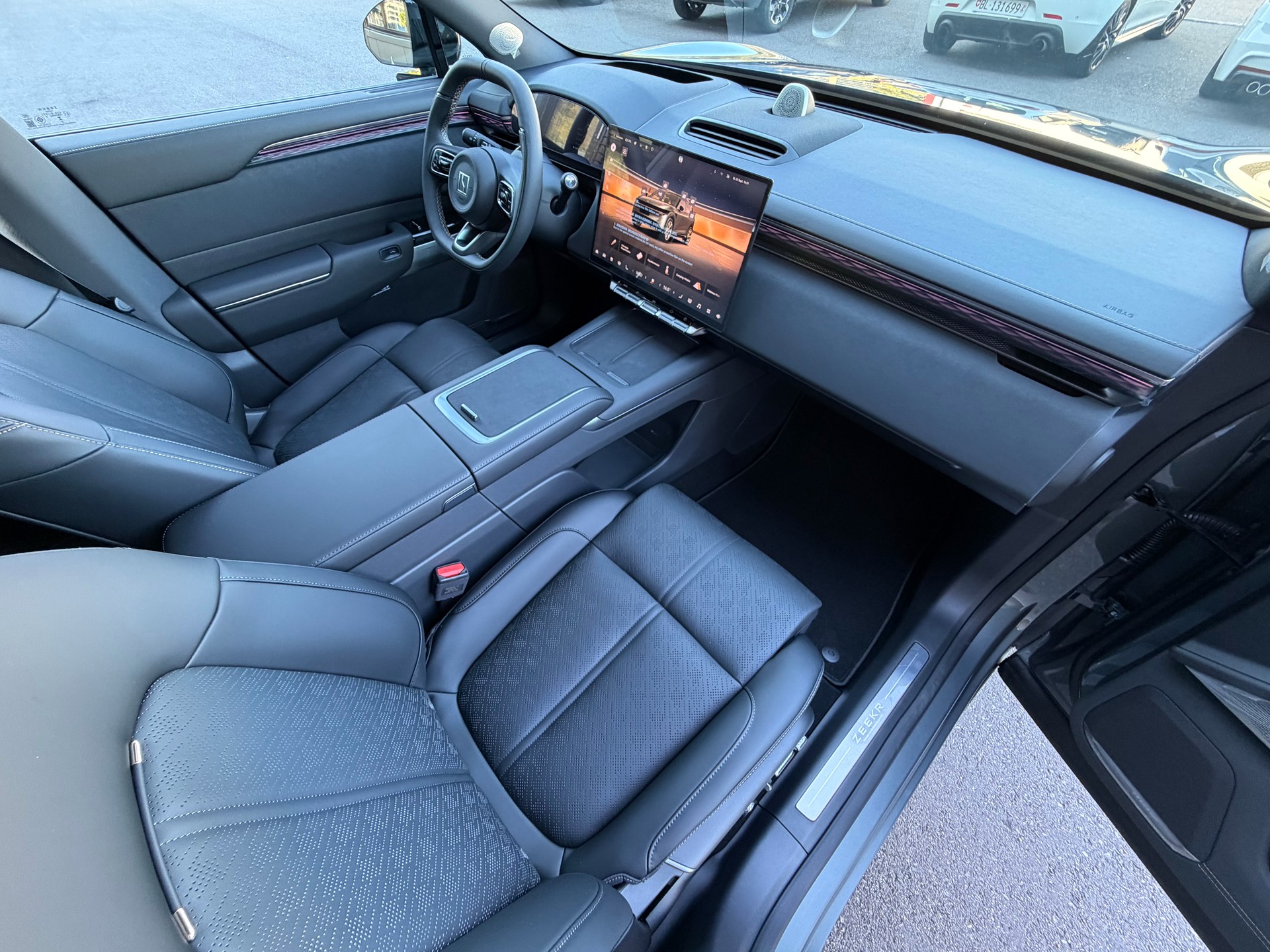 ZEEKR 7X 100kWh Privilege AWD-image-10