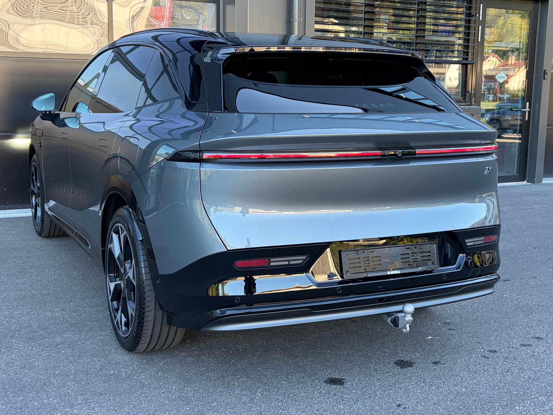 ZEEKR 7X 100kWh Privilege AWD-showroom-element-3