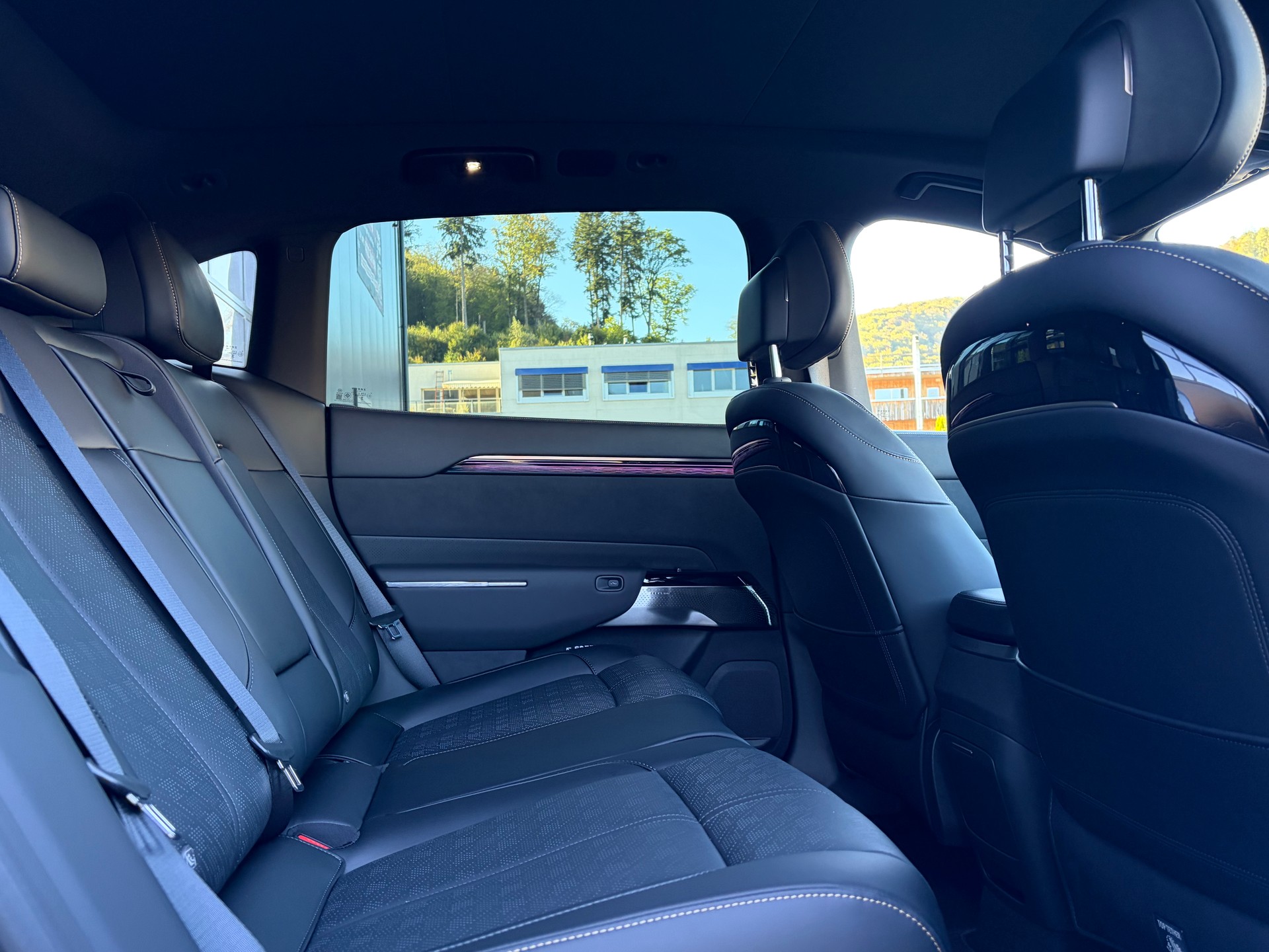 ZEEKR 7X 100kWh Privilege AWD-image-15