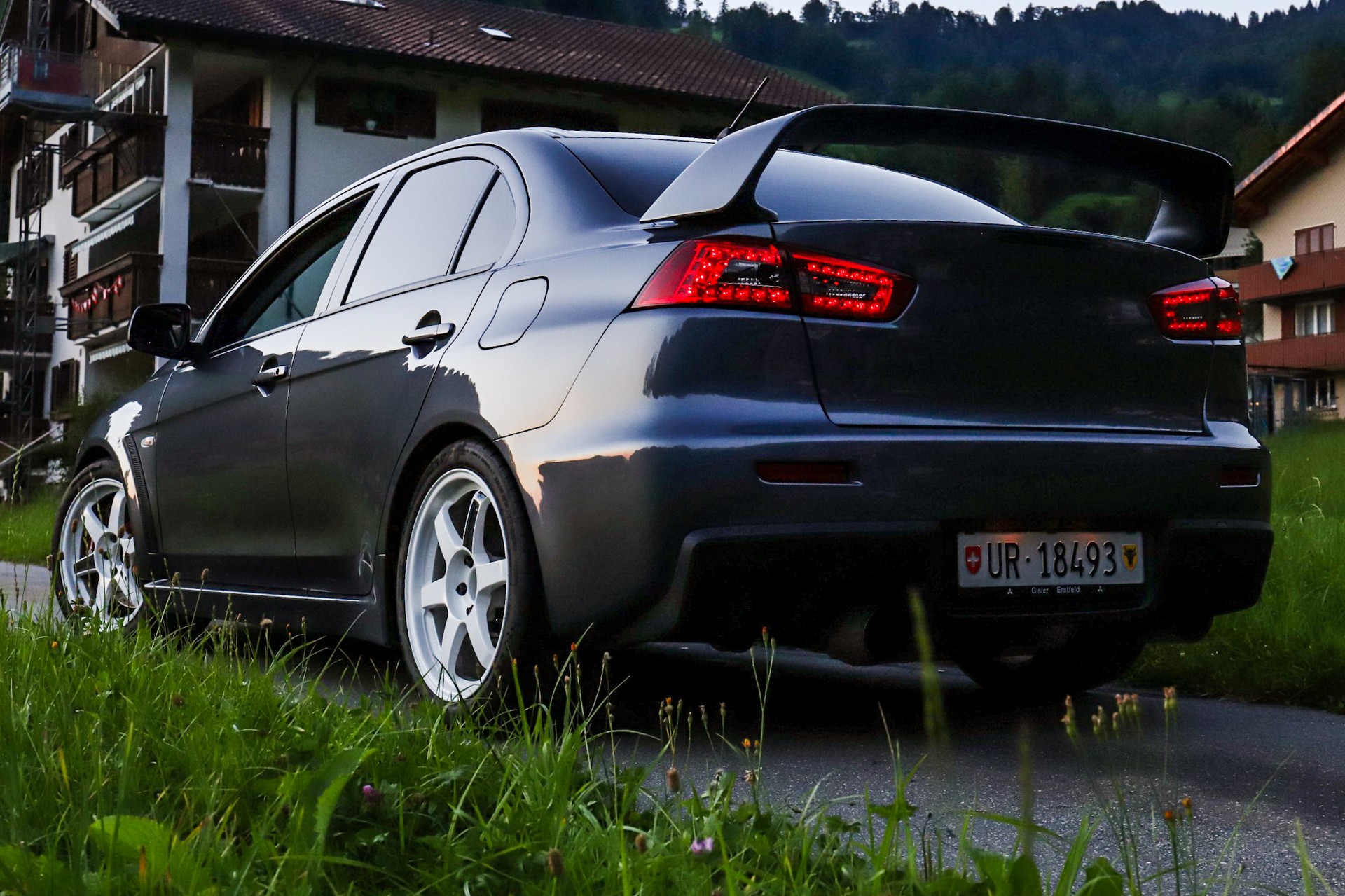 MITSUBISHI Lancer Evo X GSR-image-1