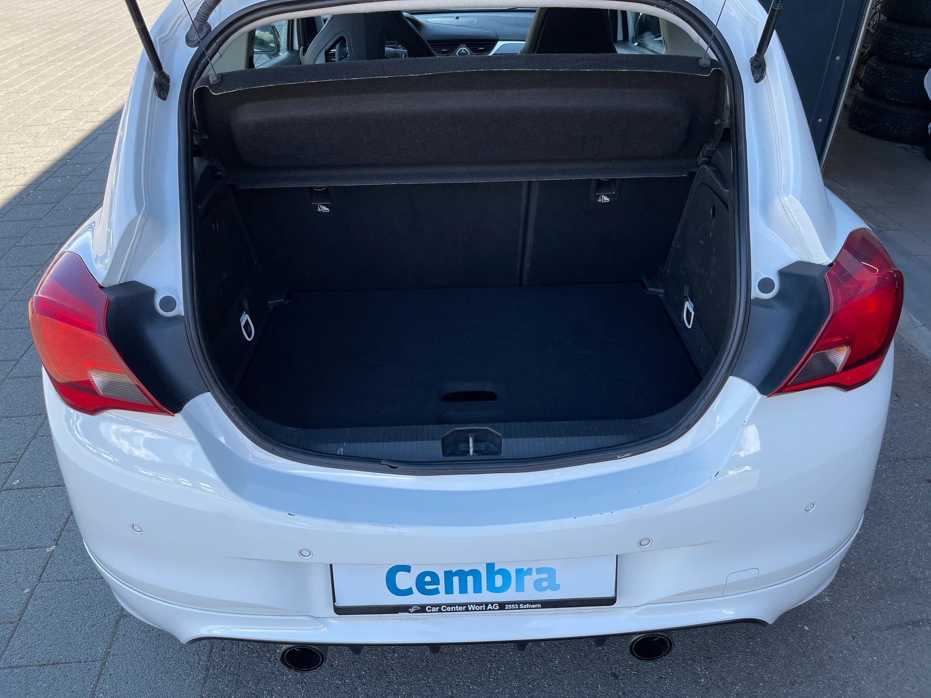 OPEL Corsa 1.6 Turbo OPC-image-14