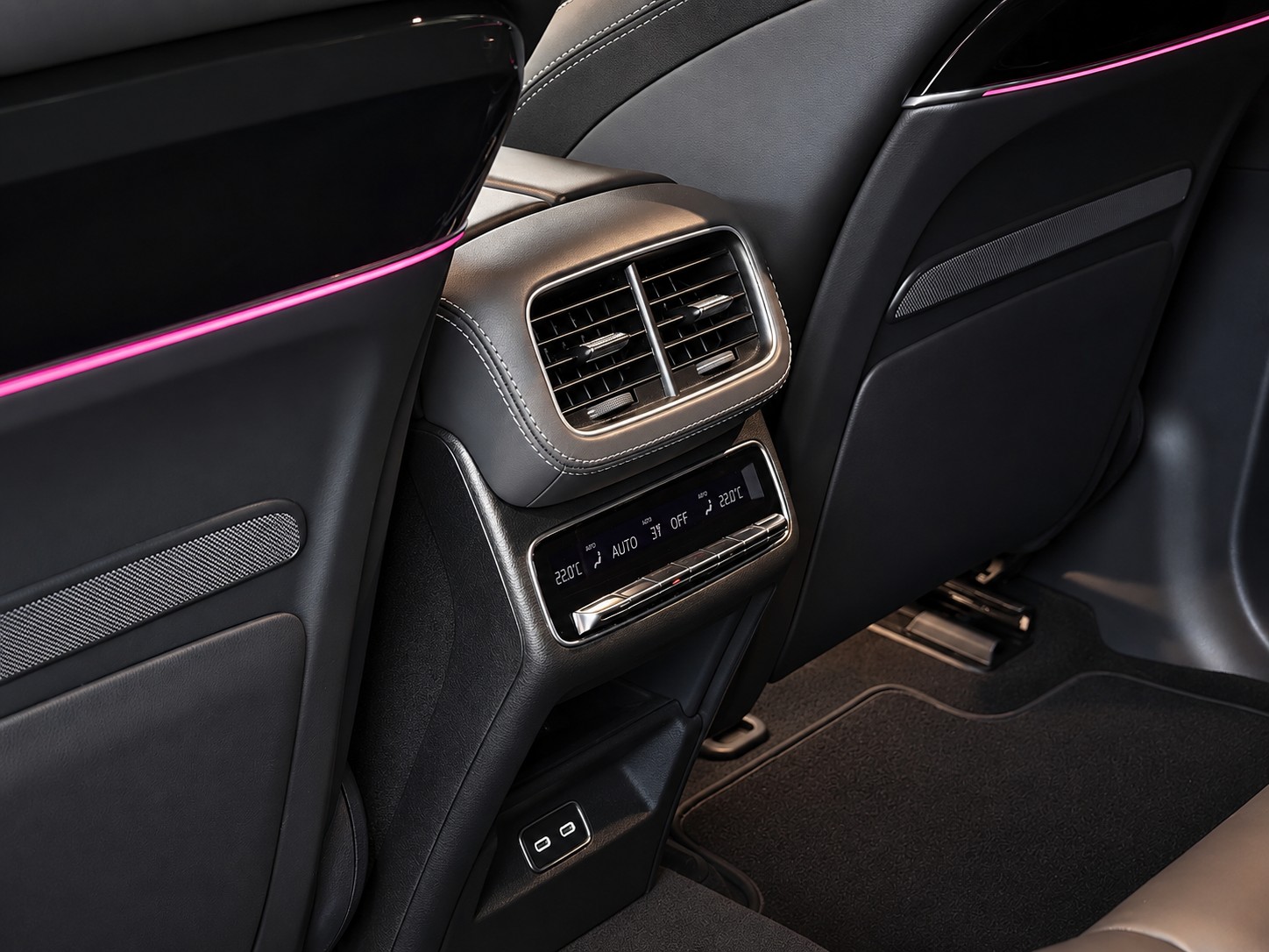 MERCEDES-BENZ GLE Coupé 53 AMG Hybrid 4Matic+ 9G-Tronic-image-28