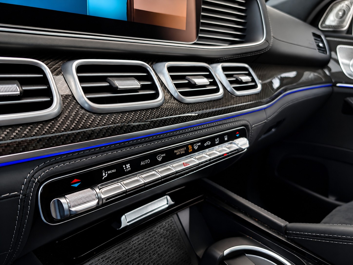 MERCEDES-BENZ GLE Coupé 53 AMG Hybrid 4Matic+ 9G-Tronic-image-18