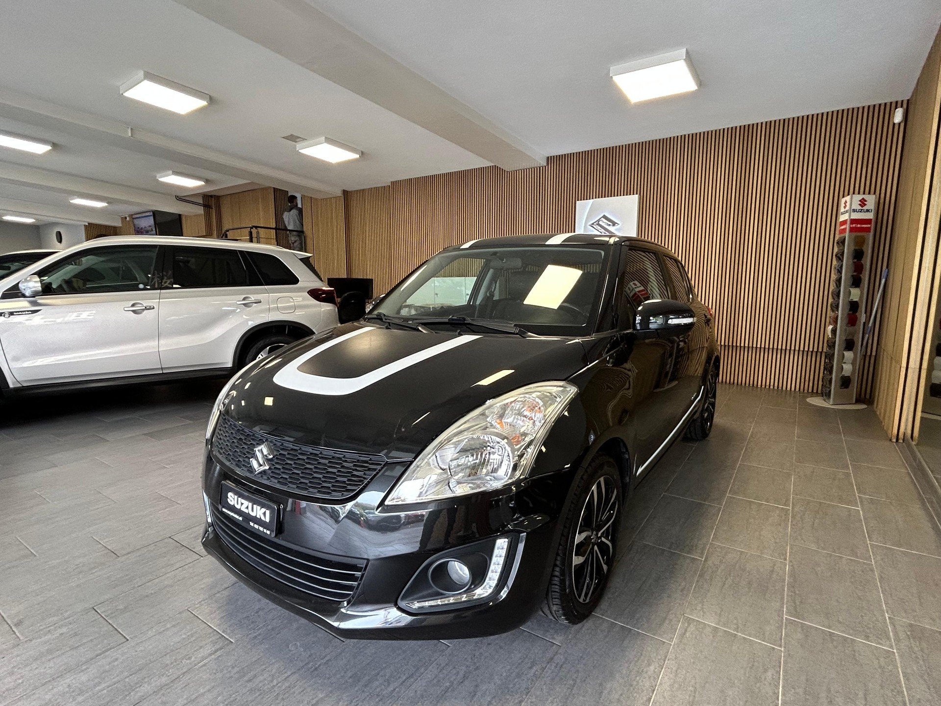 SUZUKI Swift 1.2 Sergio Cellano Top Automatique-showroom-element-3