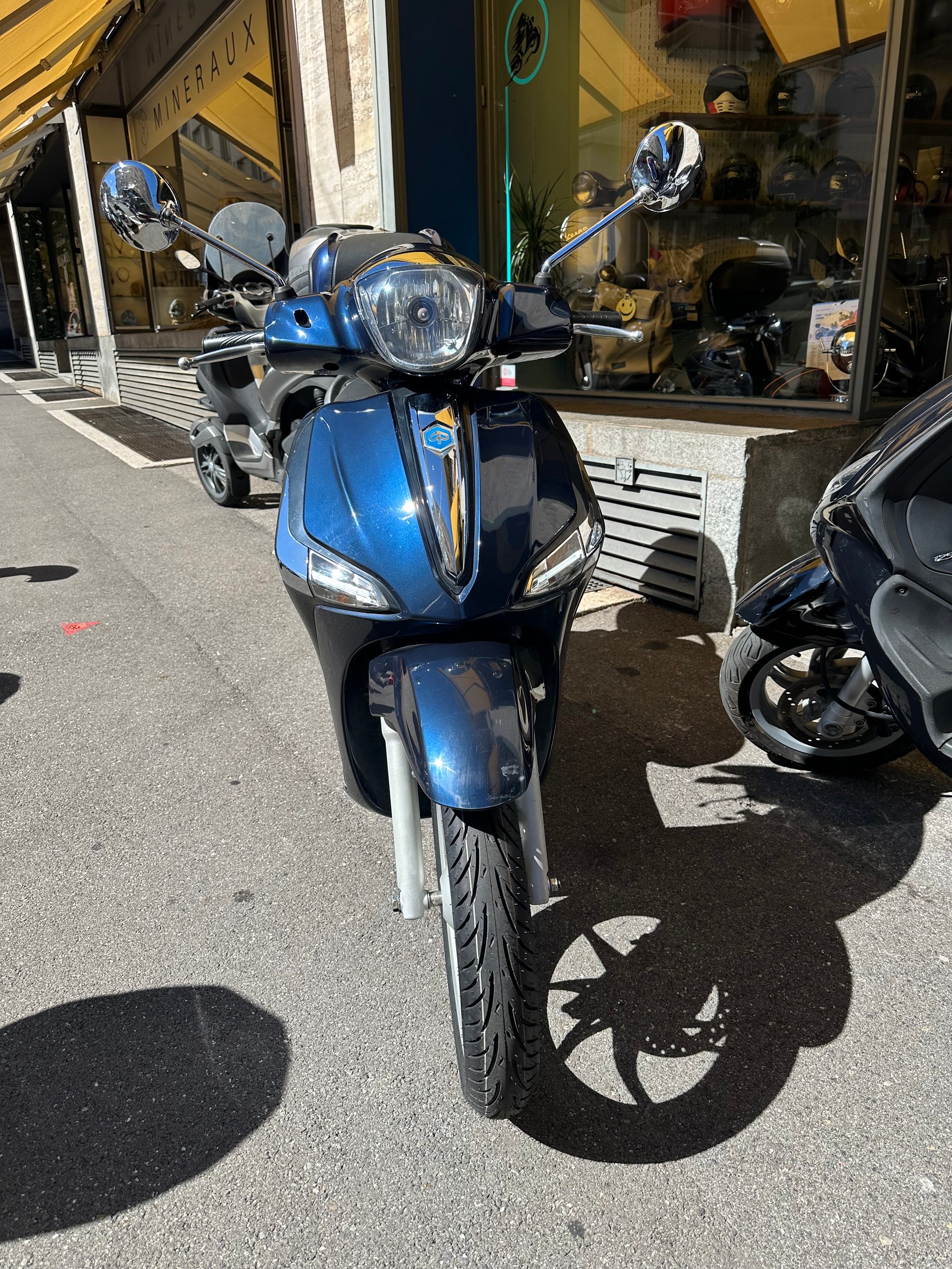 PIAGGIO Liberty 125 iGet ABS-image-1