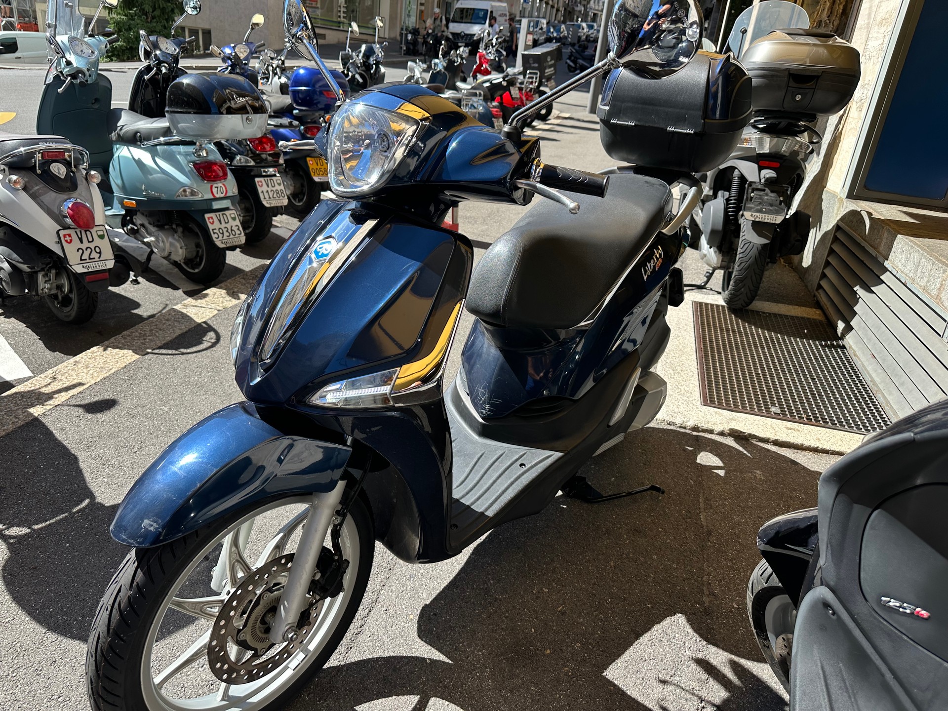 PIAGGIO Liberty 125 iGet ABS-image-2