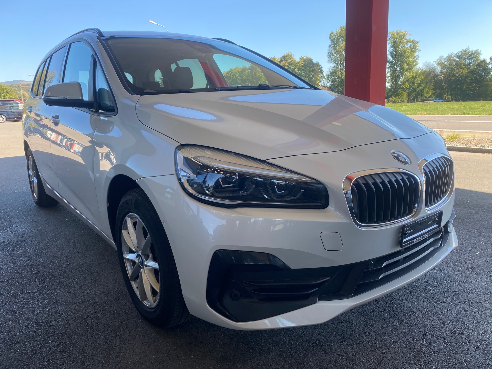 BMW 216d Gran Tourer DKG-showroom-element-3