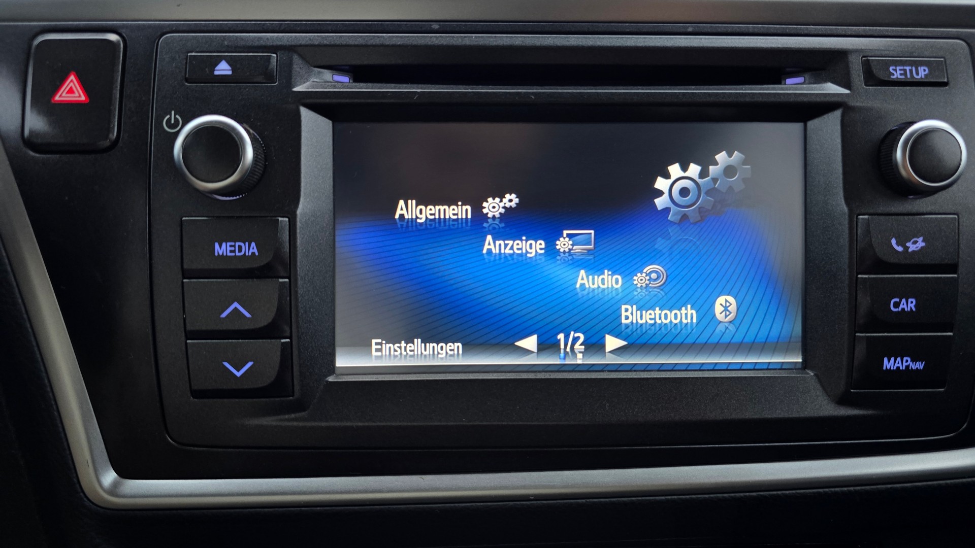 TOYOTA Auris 1.8 16V HSD Linea Trend-image-25