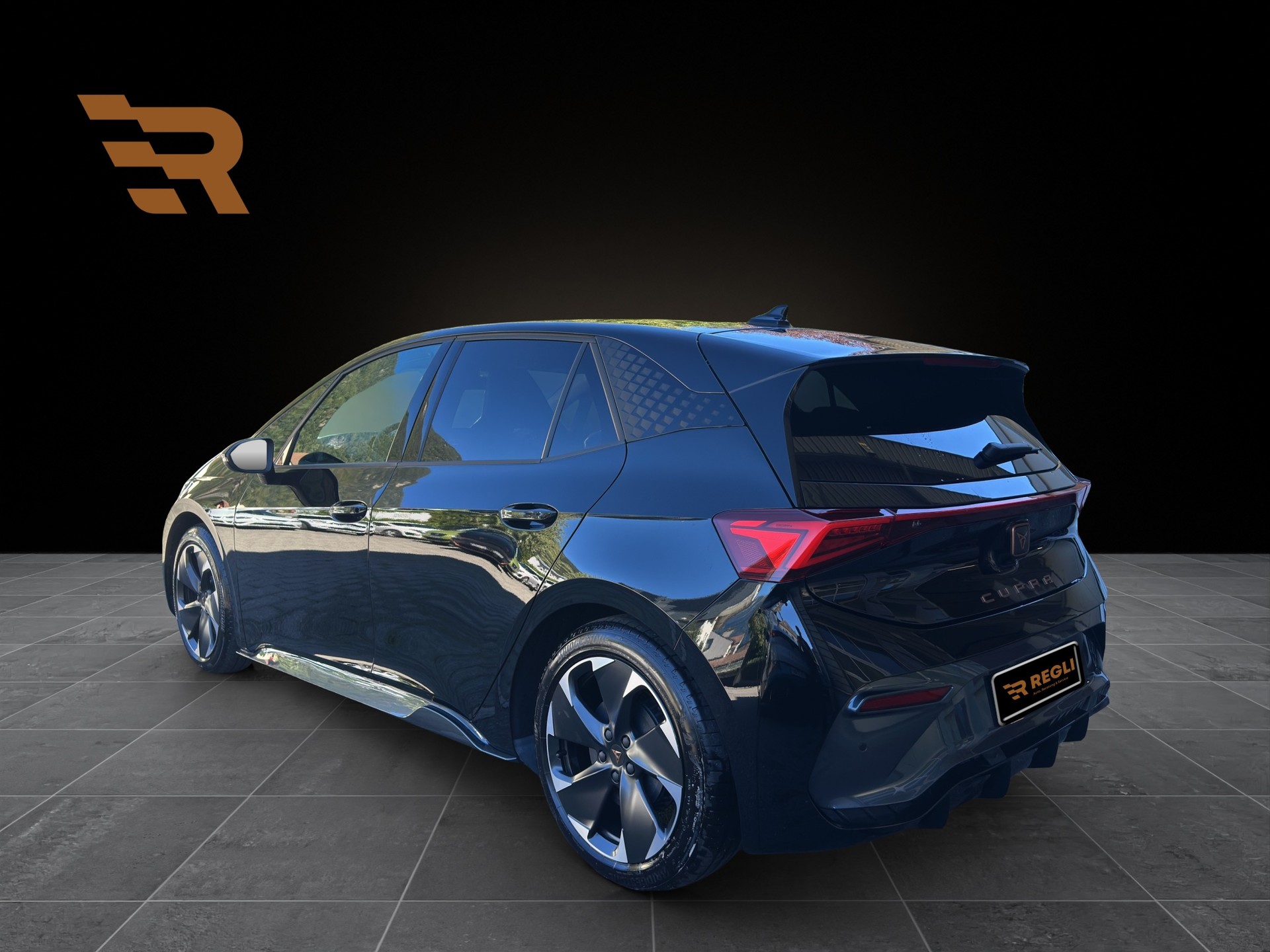 CUPRA Born 59 kWh e-Boost-showroom-element-2