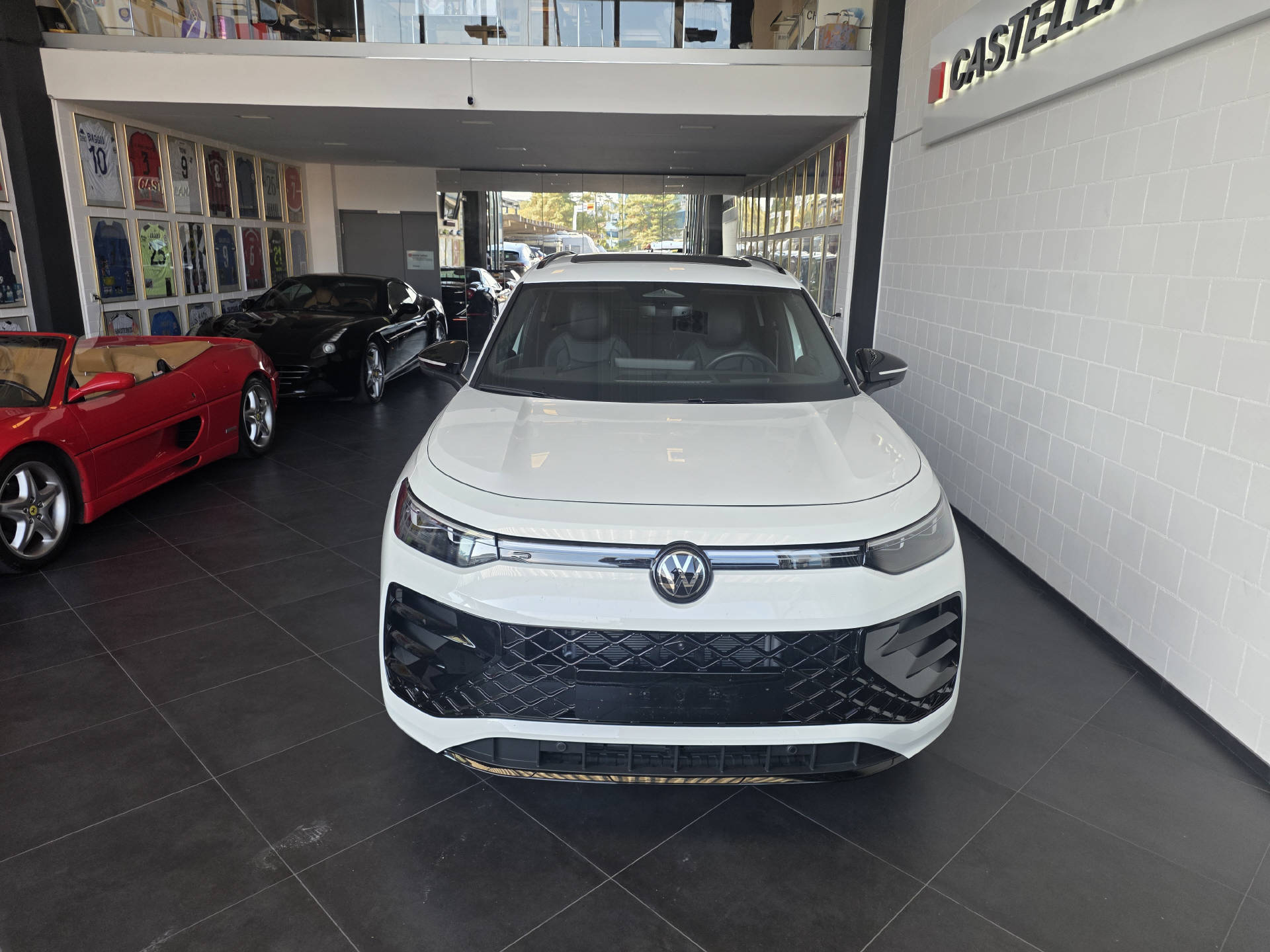 VW Tayron 2.0 TDI SCR R-Line DSG 4motion-showroom-element-1