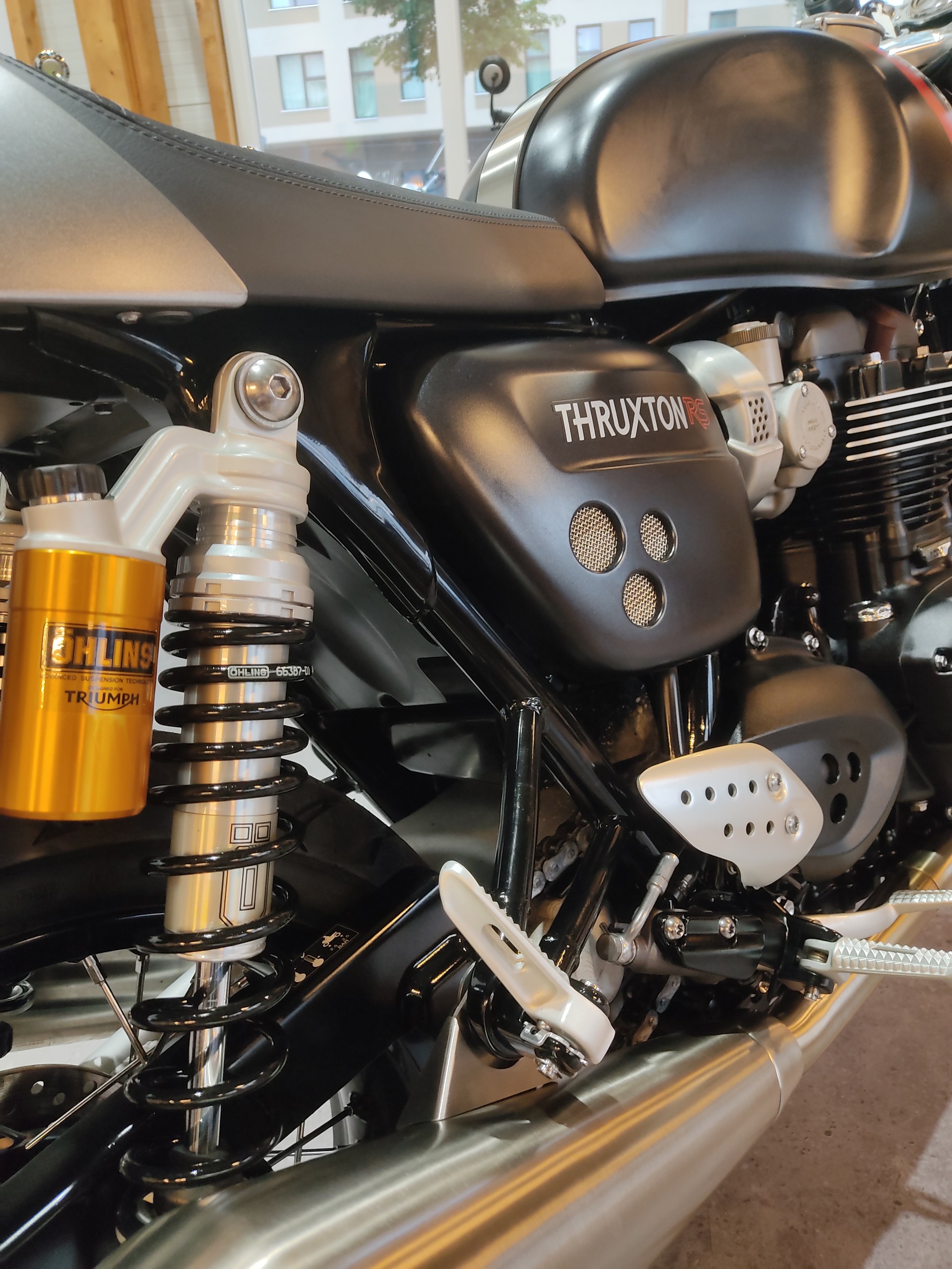 TRIUMPH Thruxton 1200 i RS ABS-image-5