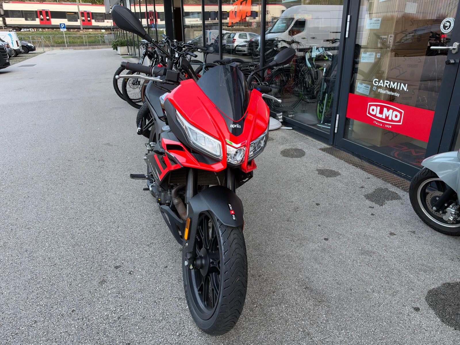 APRILIA Tuono 125-image-2