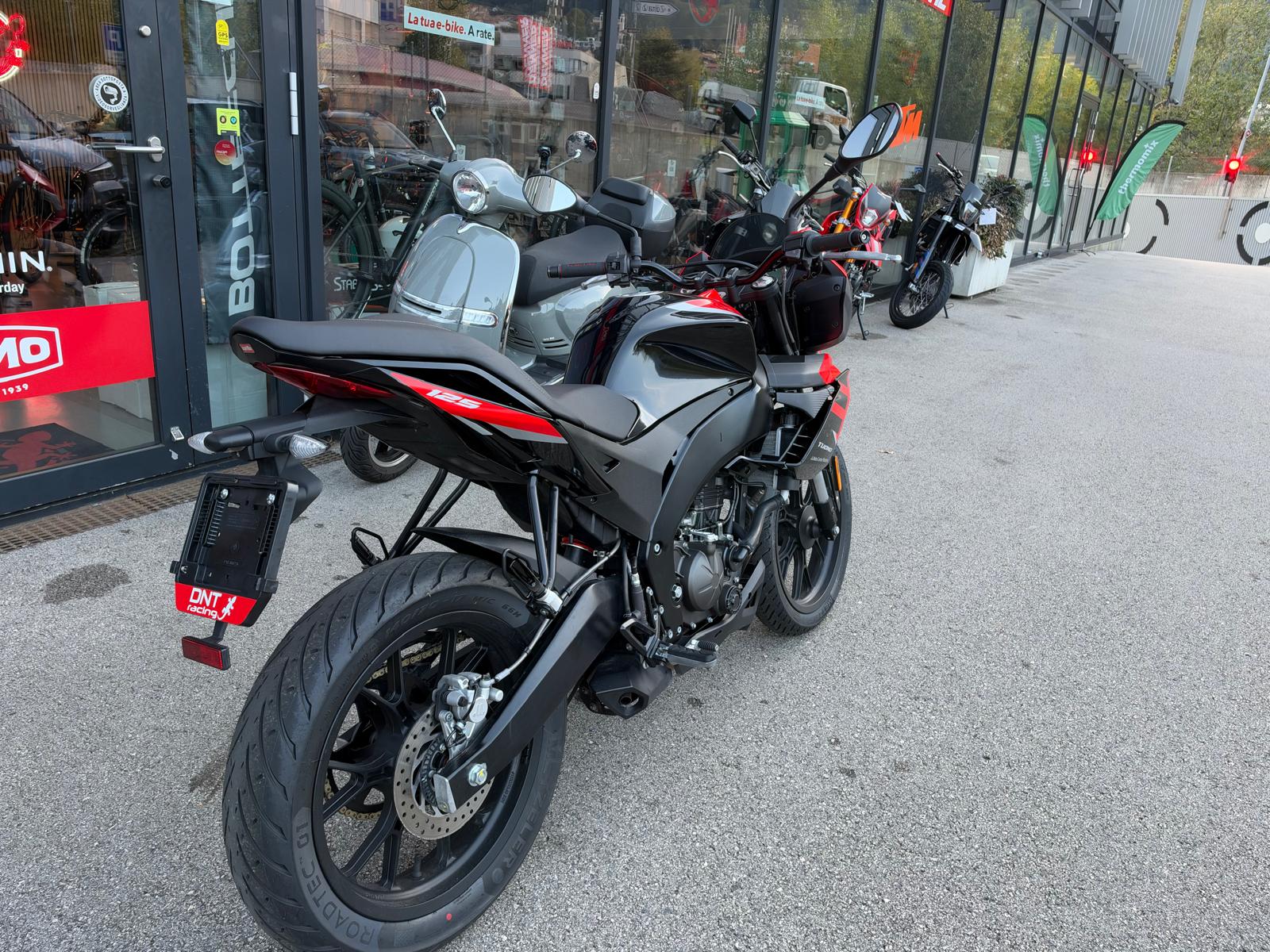 APRILIA Tuono 125-image-3