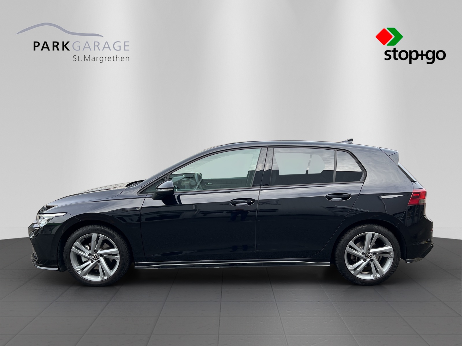 VW Golf VIII 1.5 eTSI R-Line DSG-showroom-element-1