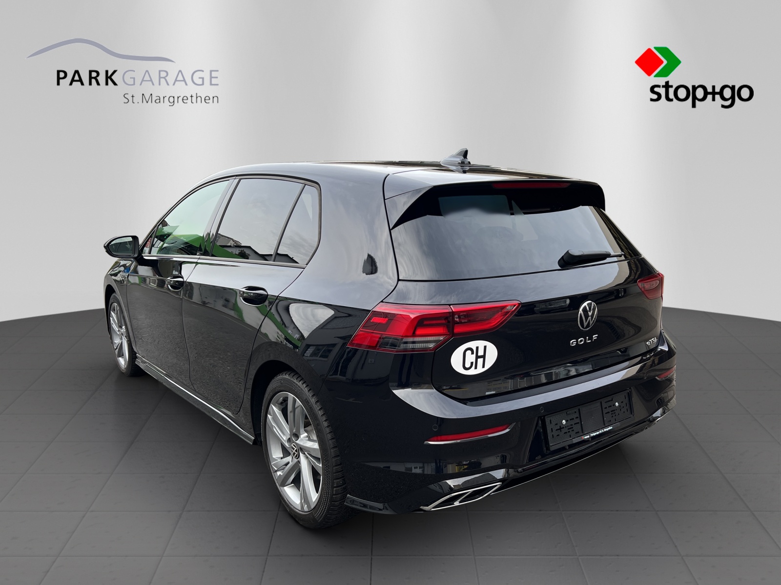 VW Golf VIII 1.5 eTSI R-Line DSG-showroom-element-2