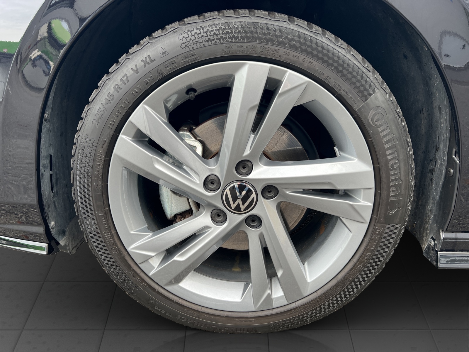 VW Golf VIII 1.5 eTSI R-Line DSG-image-15