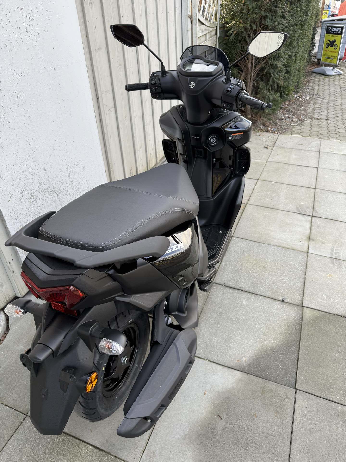 YAMAHA RayZR 125-image-5