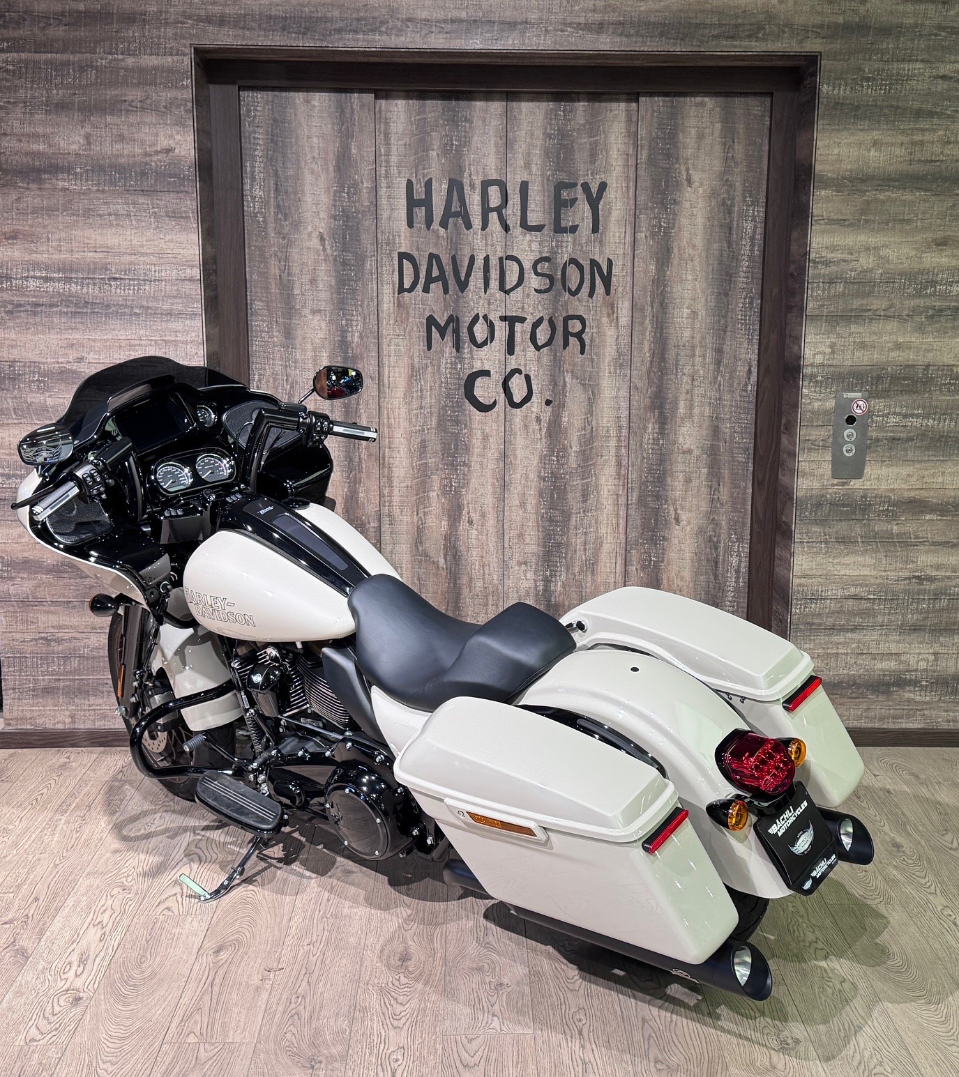 HARLEY-DAVIDSON FLTRXST Road Glide ST 117-image-4