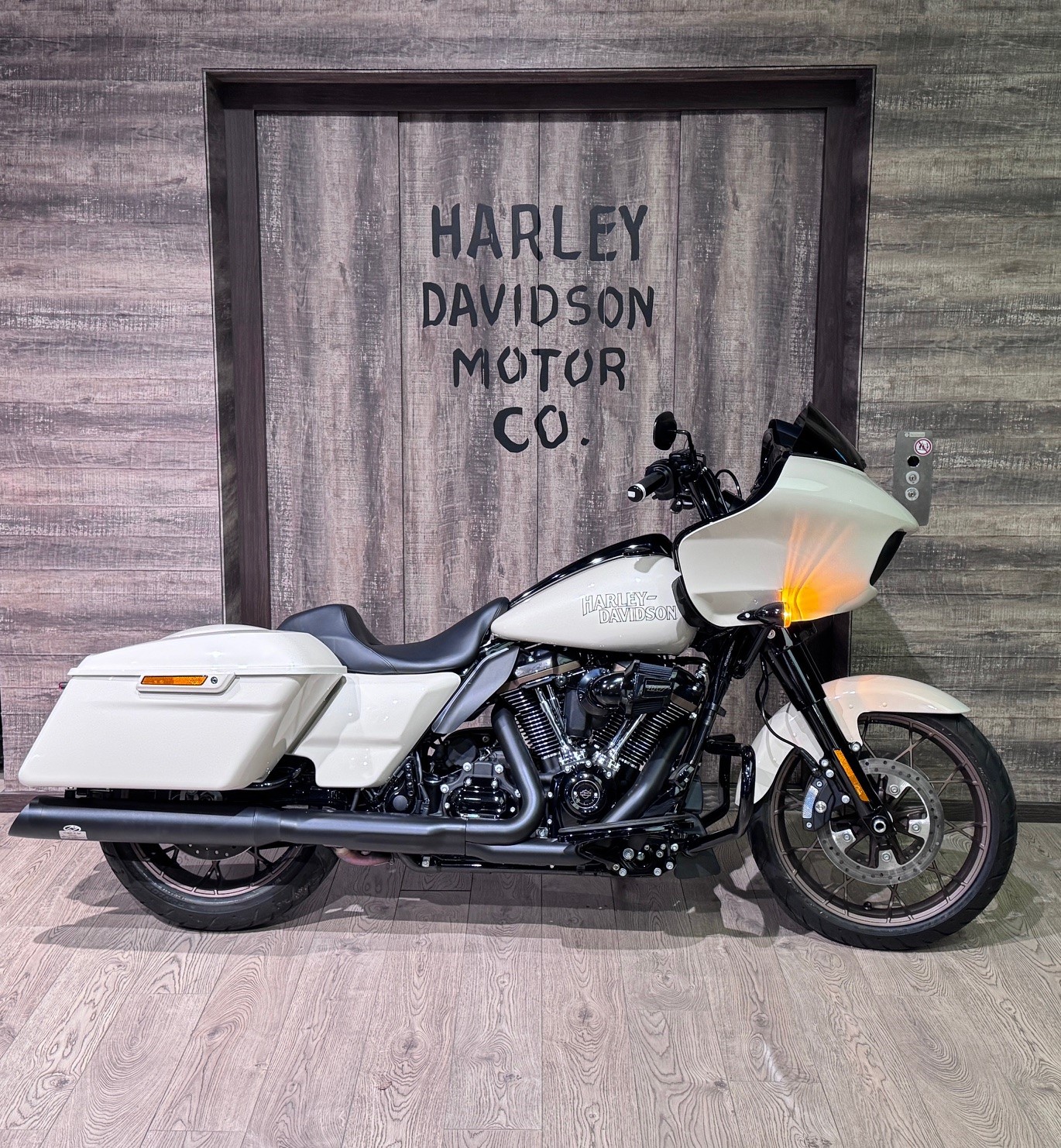 HARLEY-DAVIDSON FLTRXST Road Glide ST 117-image-0