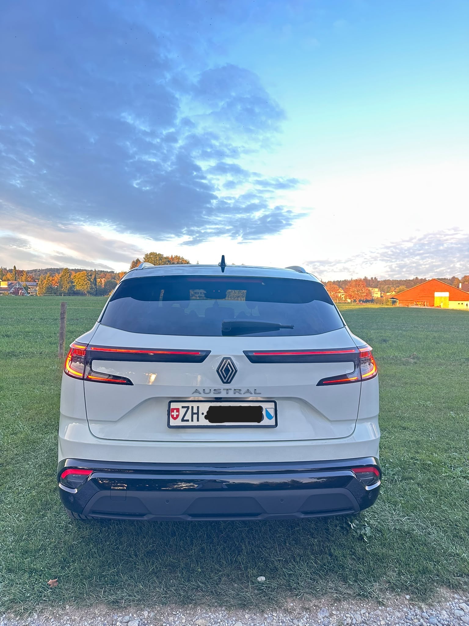 RENAULT Austral 1.3 MHEV 160 Techno A-image-9