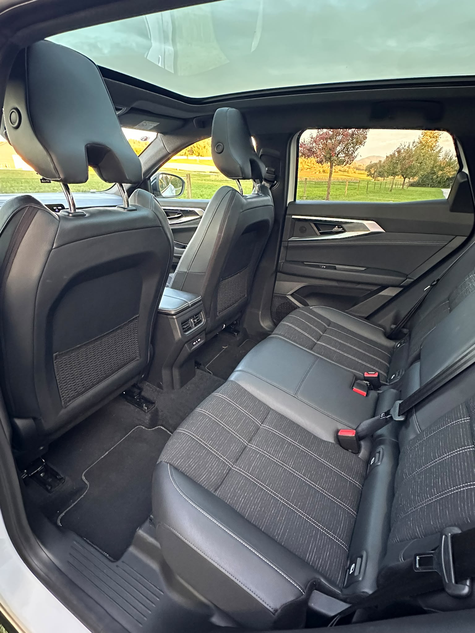 RENAULT Austral 1.3 MHEV 160 Techno A-image-13