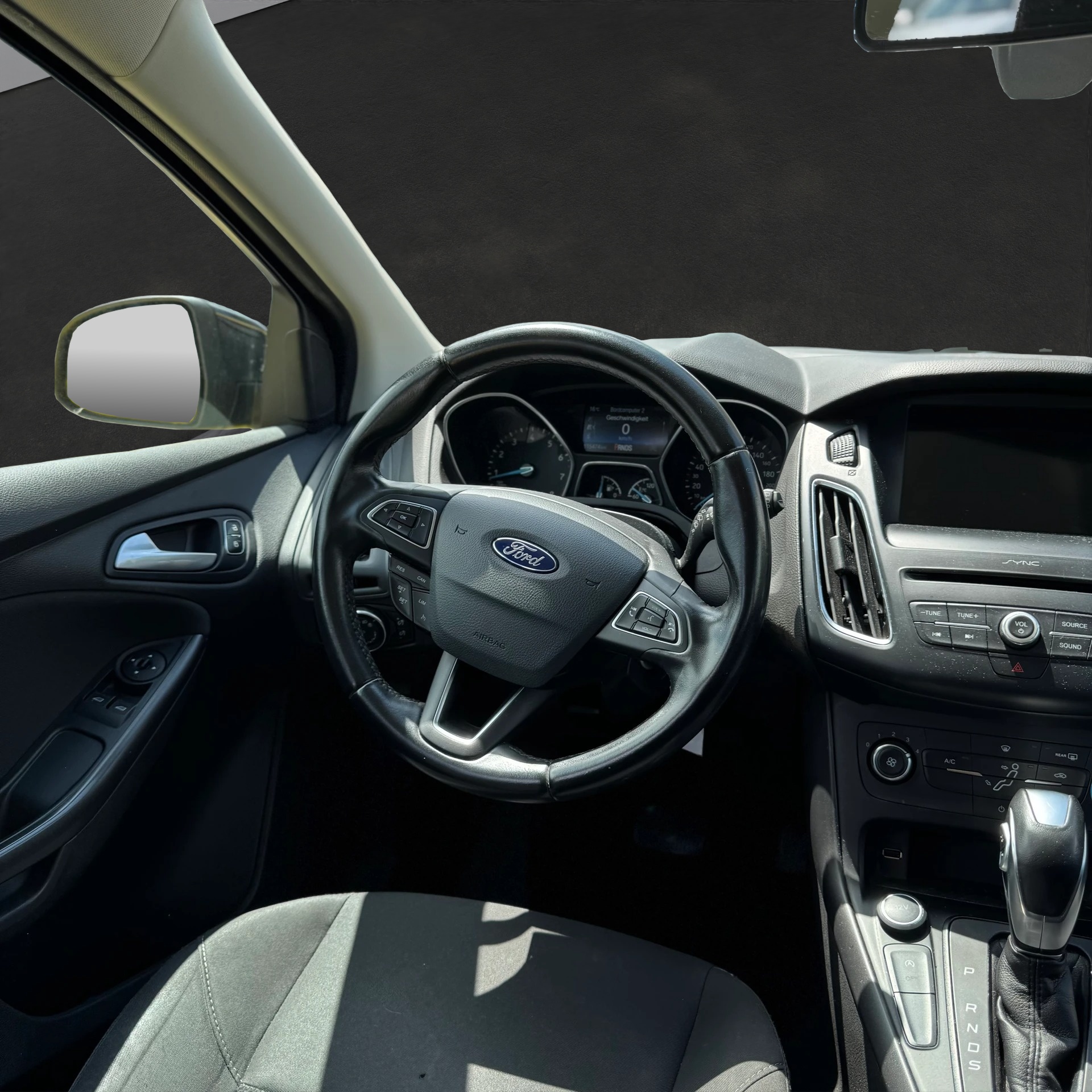 FORD Focus 1.5 SCTi Business Automatic-image-12