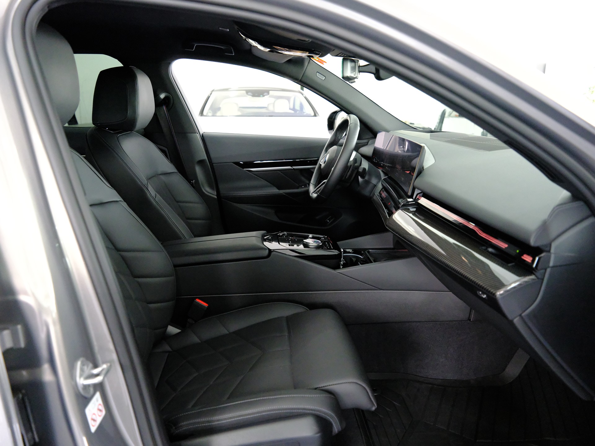BMW 520d 48V M Sport Pro Steptronic-image-17