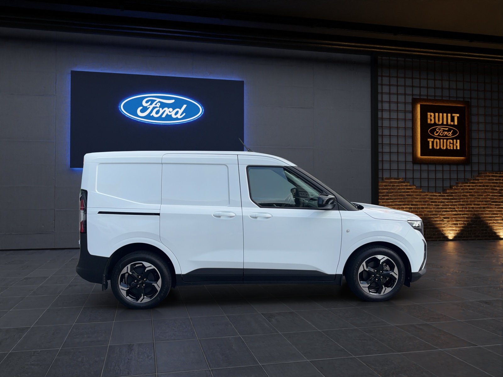 FORD E-Transit Courier Van 136 PS Limited-image-4