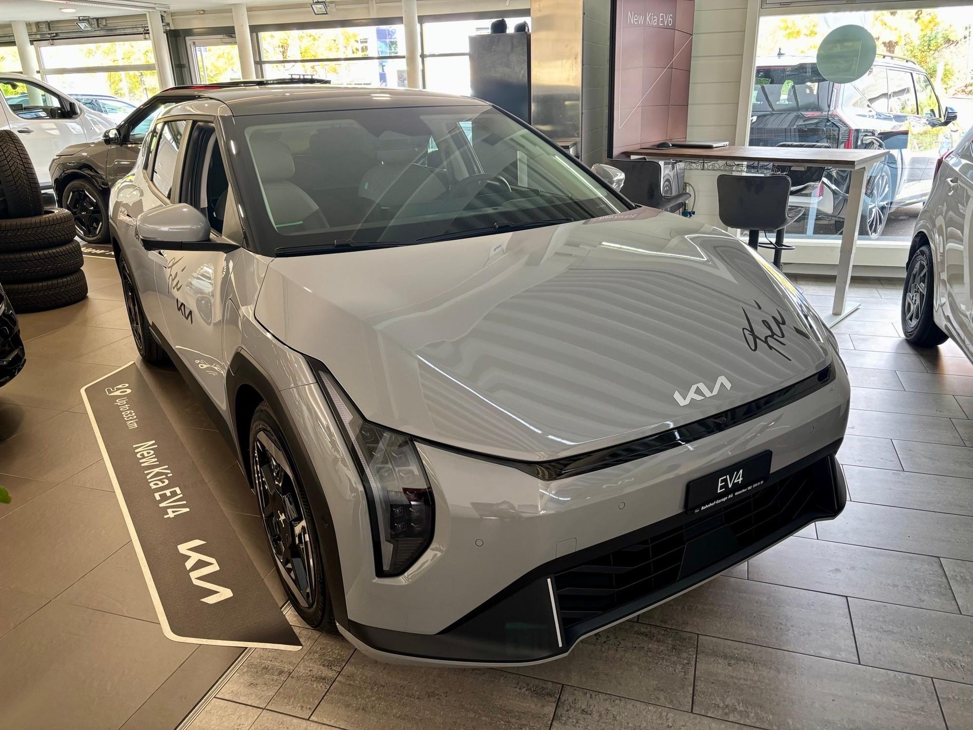 KIA EV4 81 kWh Earth+