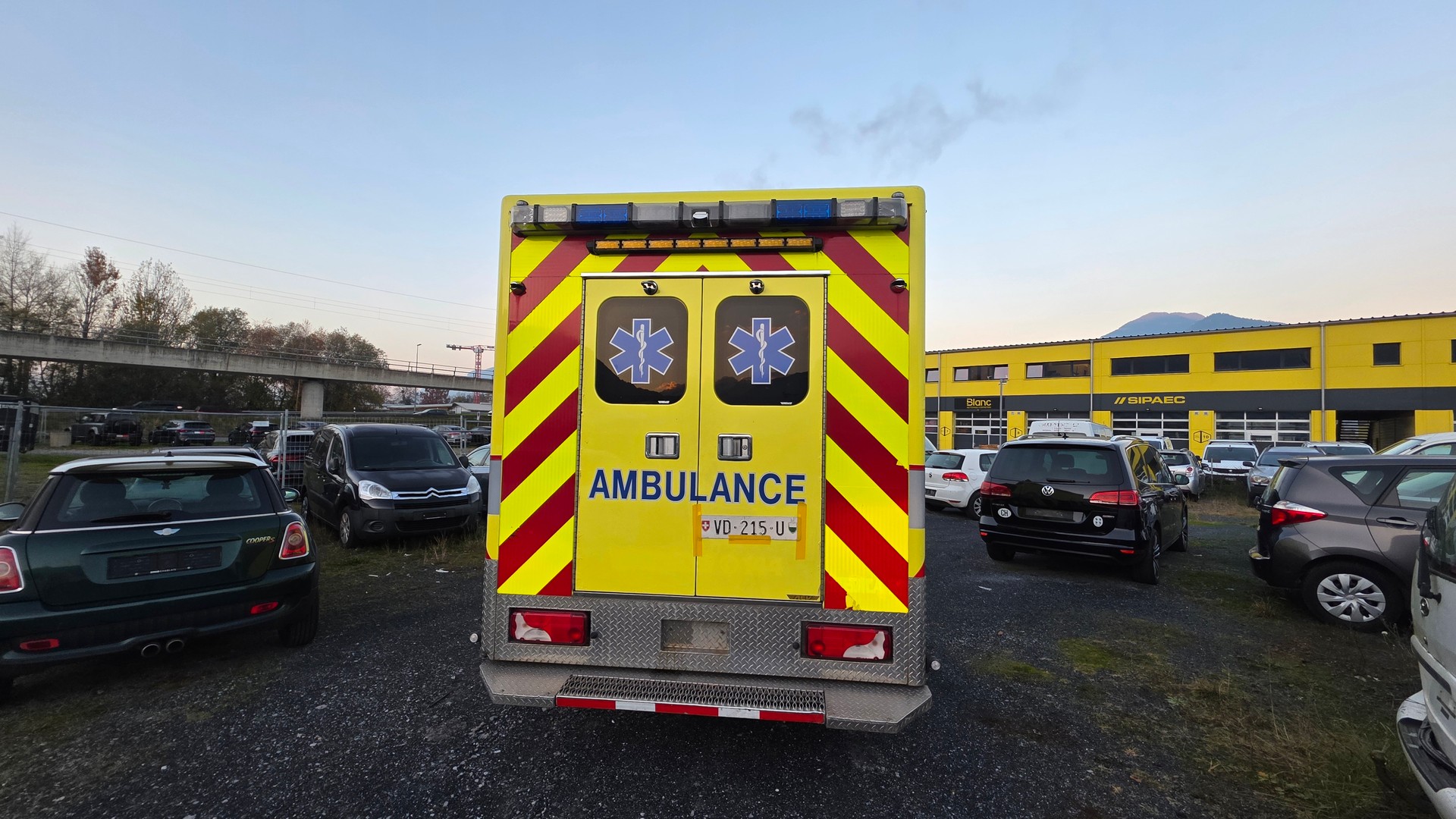 MERCEDES-BENZ Sprinter 519 CDI Lang 4x4 Automat-image-6