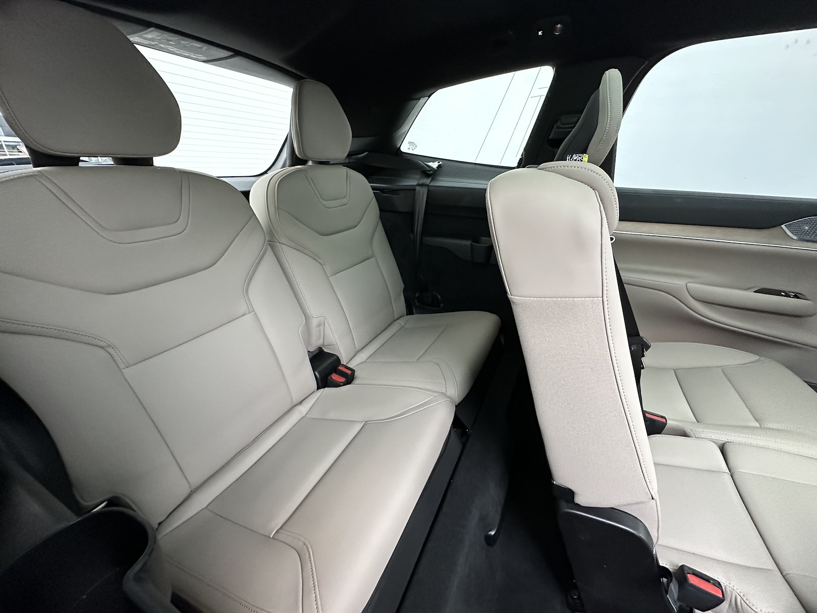 VOLVO EX 90 Twin Ultra AWD-image-14