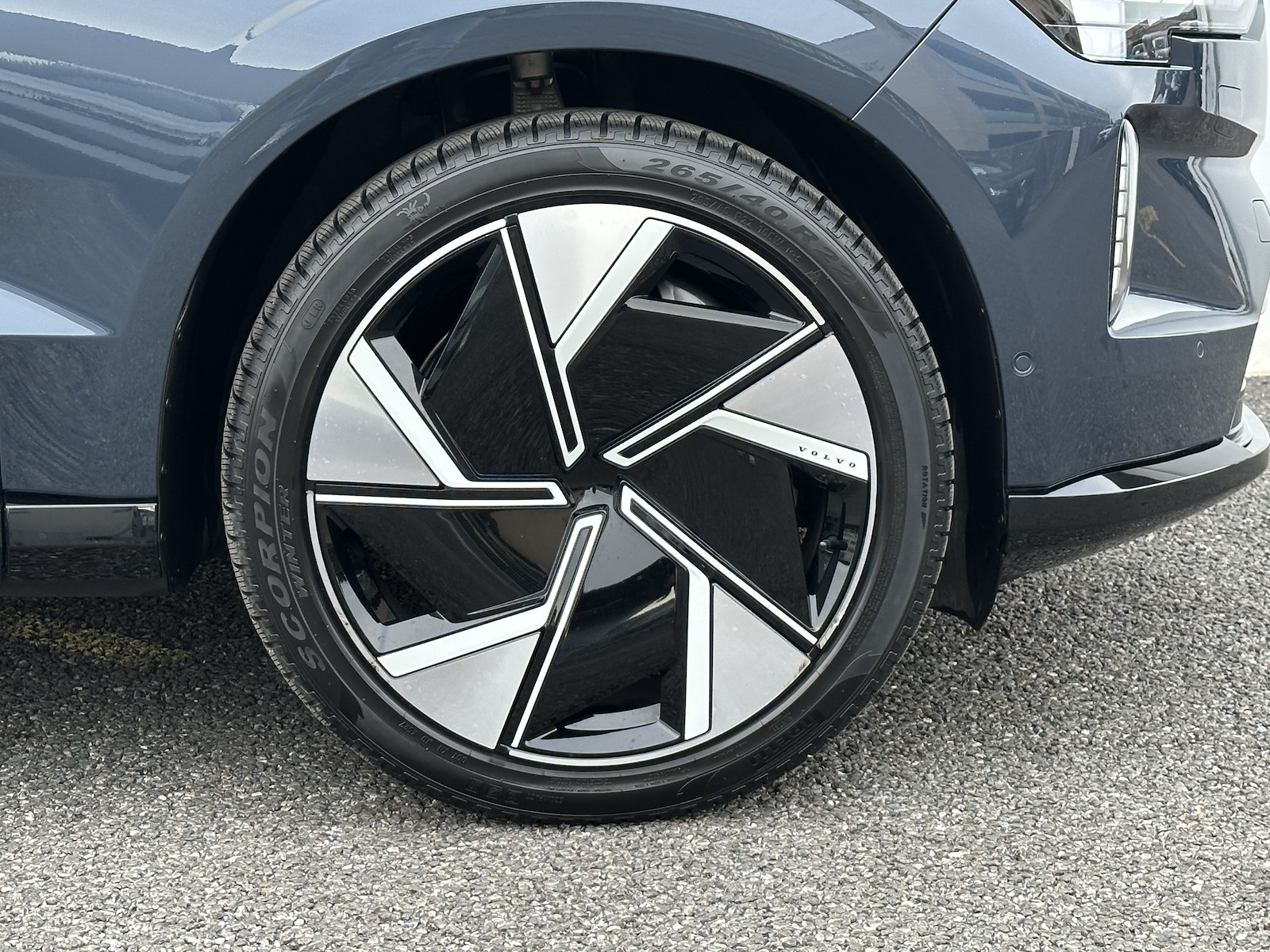 VOLVO EX 90 Twin Ultra AWD-image-7