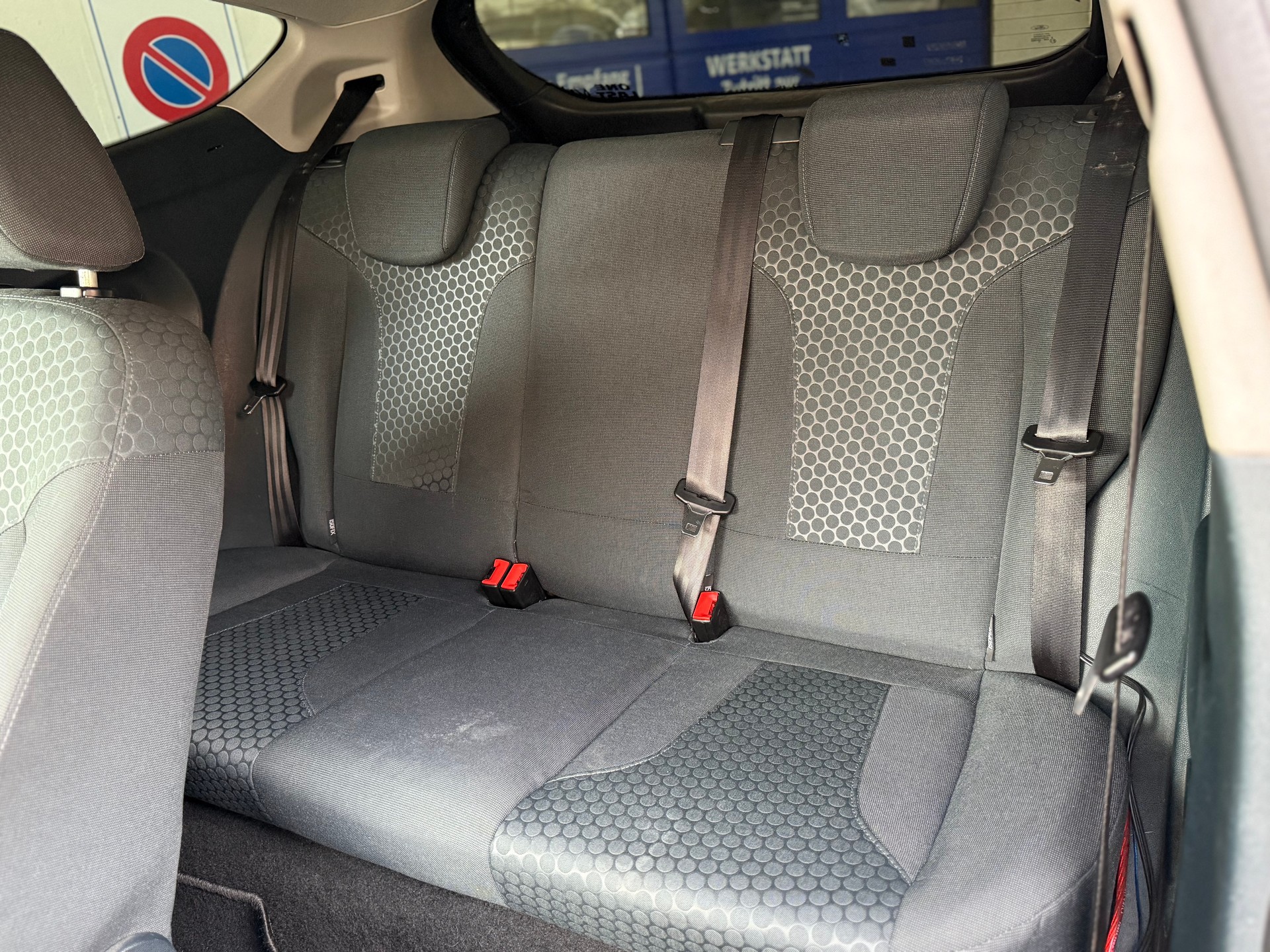 FORD Fiesta 1.6 16V Titanium-image-11
