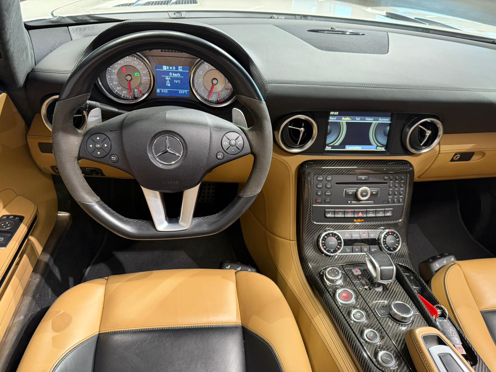 MERCEDES-BENZ SLS 63 AMG Speedshift-image-20