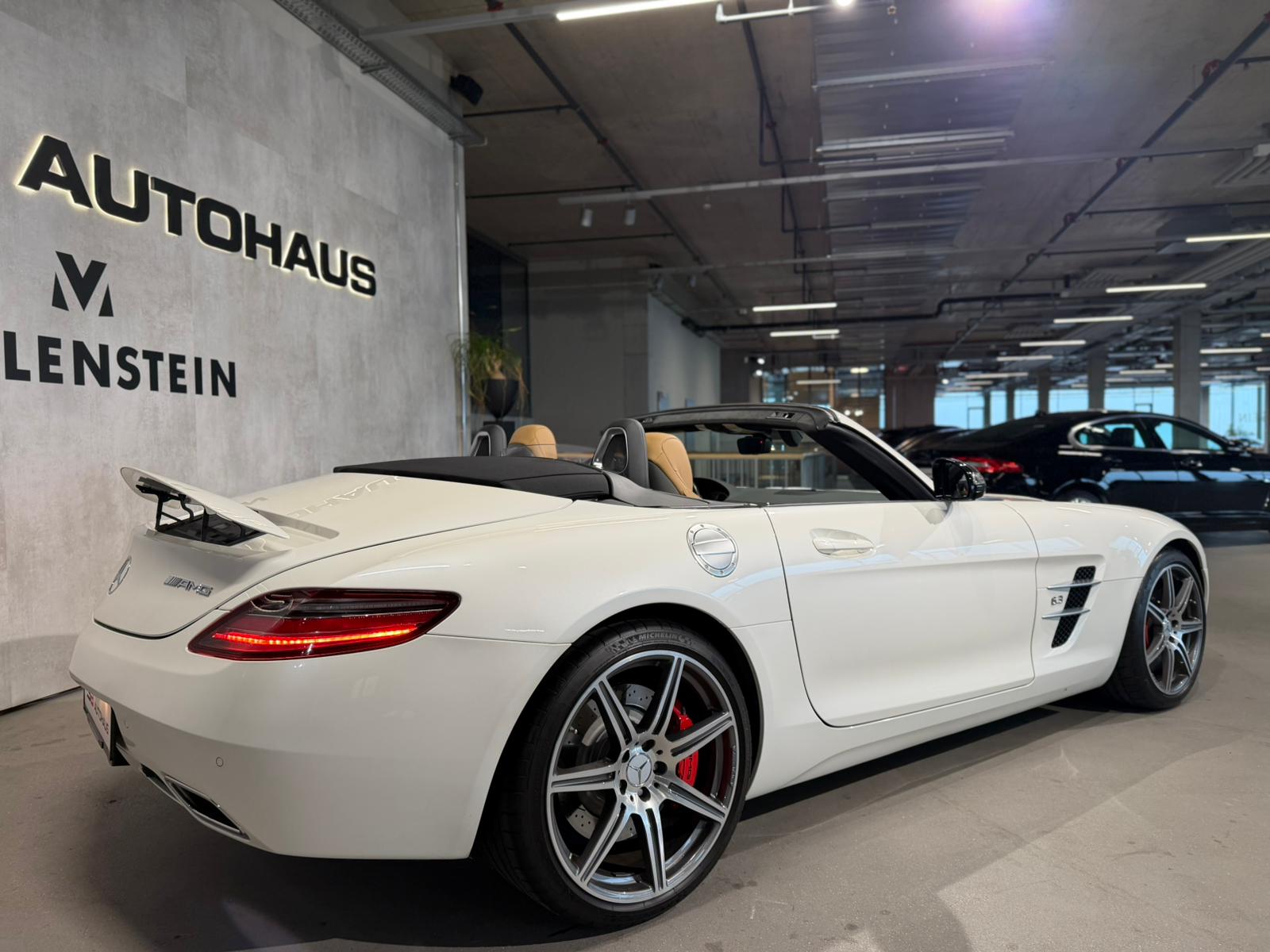 MERCEDES-BENZ SLS 63 AMG Speedshift-image-9