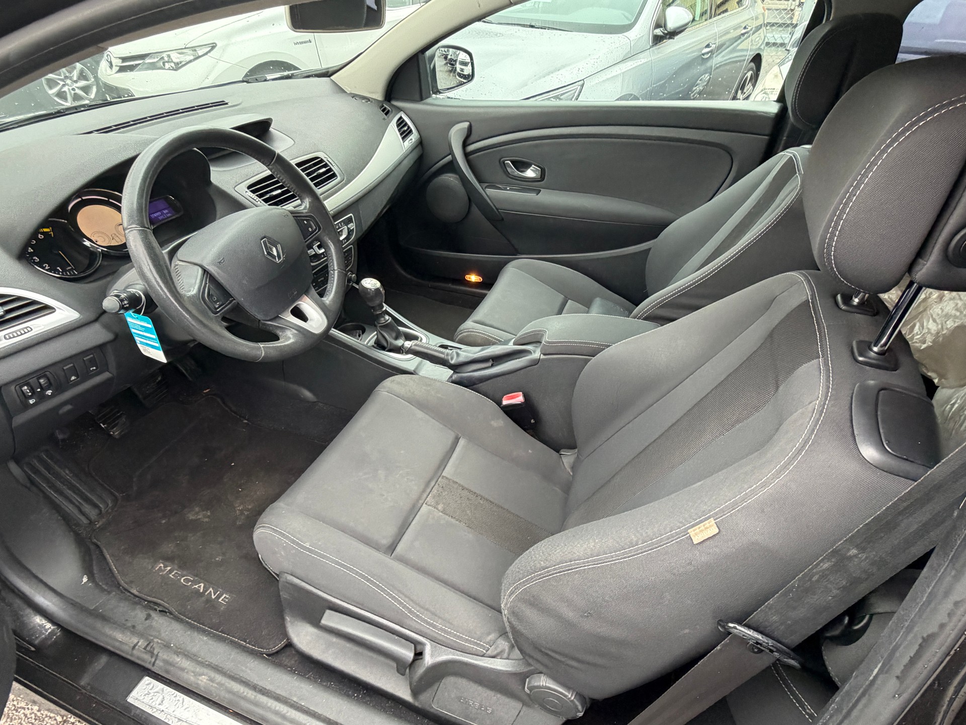 RENAULT Mégane Coupé 2.0 16V Turbo Dynamique-image-8