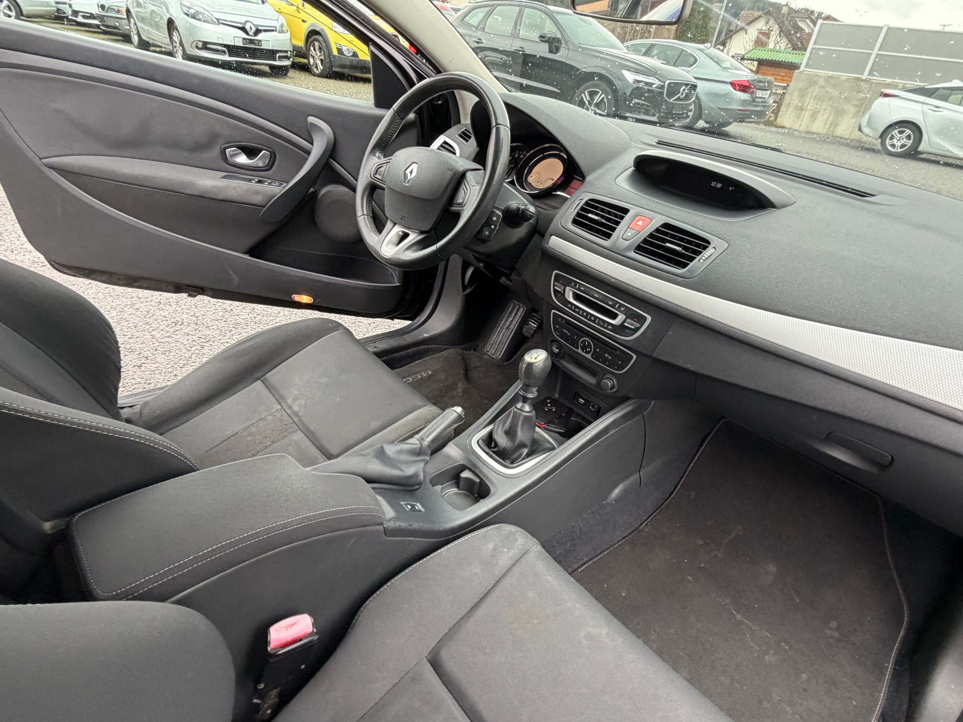 RENAULT Mégane Coupé 2.0 16V Turbo Dynamique-image-6