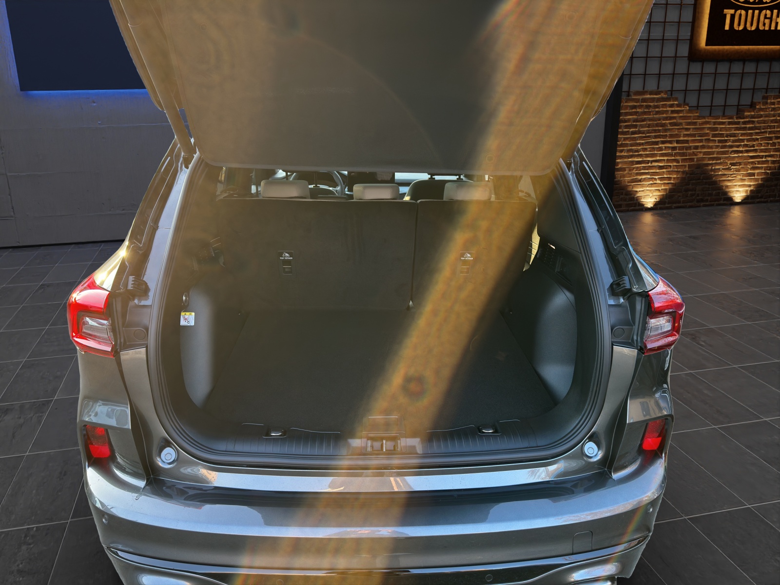 FORD Kuga 2.5i FHEV FULL-HYBRID 183 PS Sound Edition 4x4 AUTOMAT-image-13