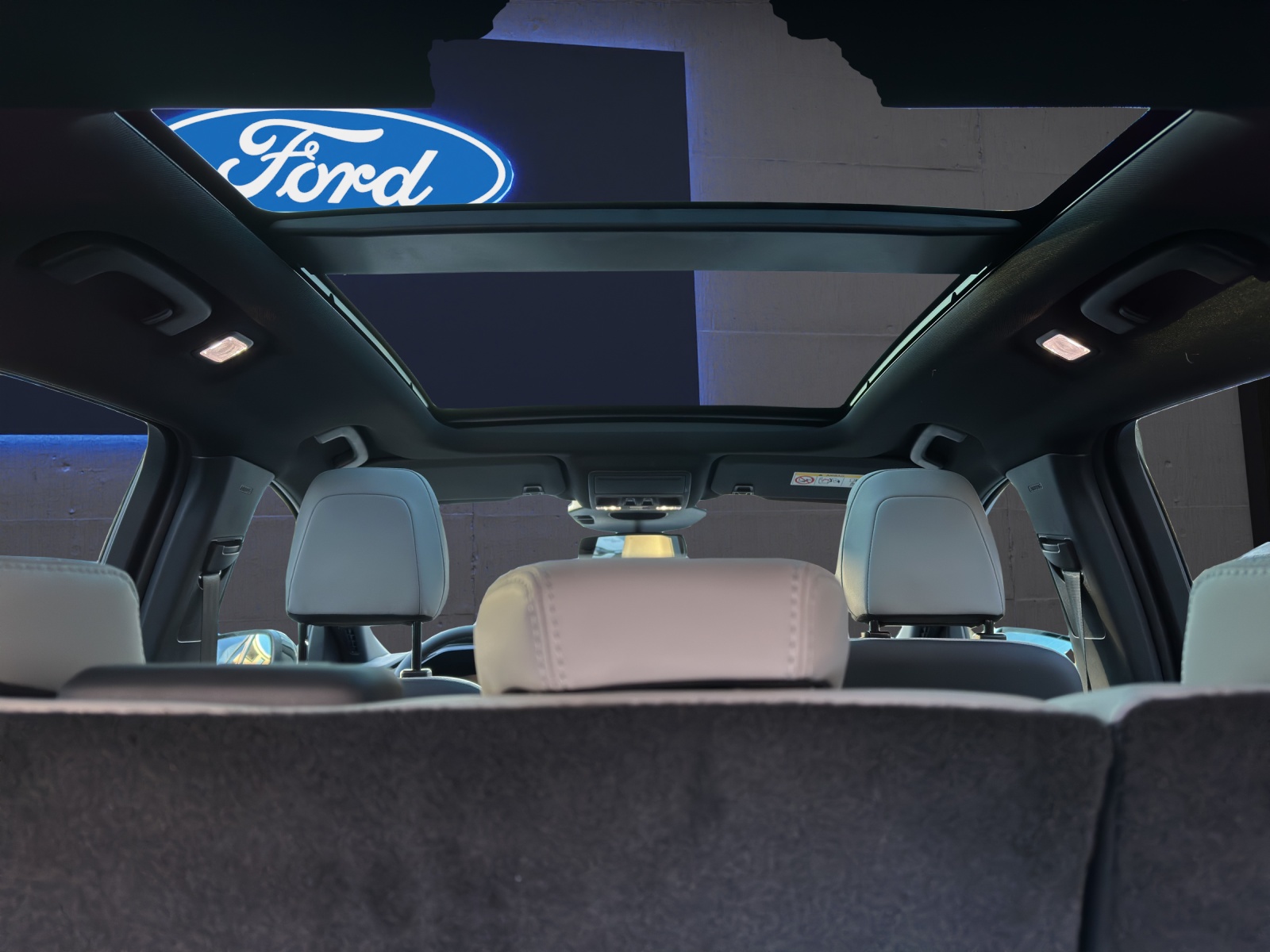 FORD Kuga 2.5i FHEV FULL-HYBRID 183 PS Sound Edition 4x4 AUTOMAT-image-14