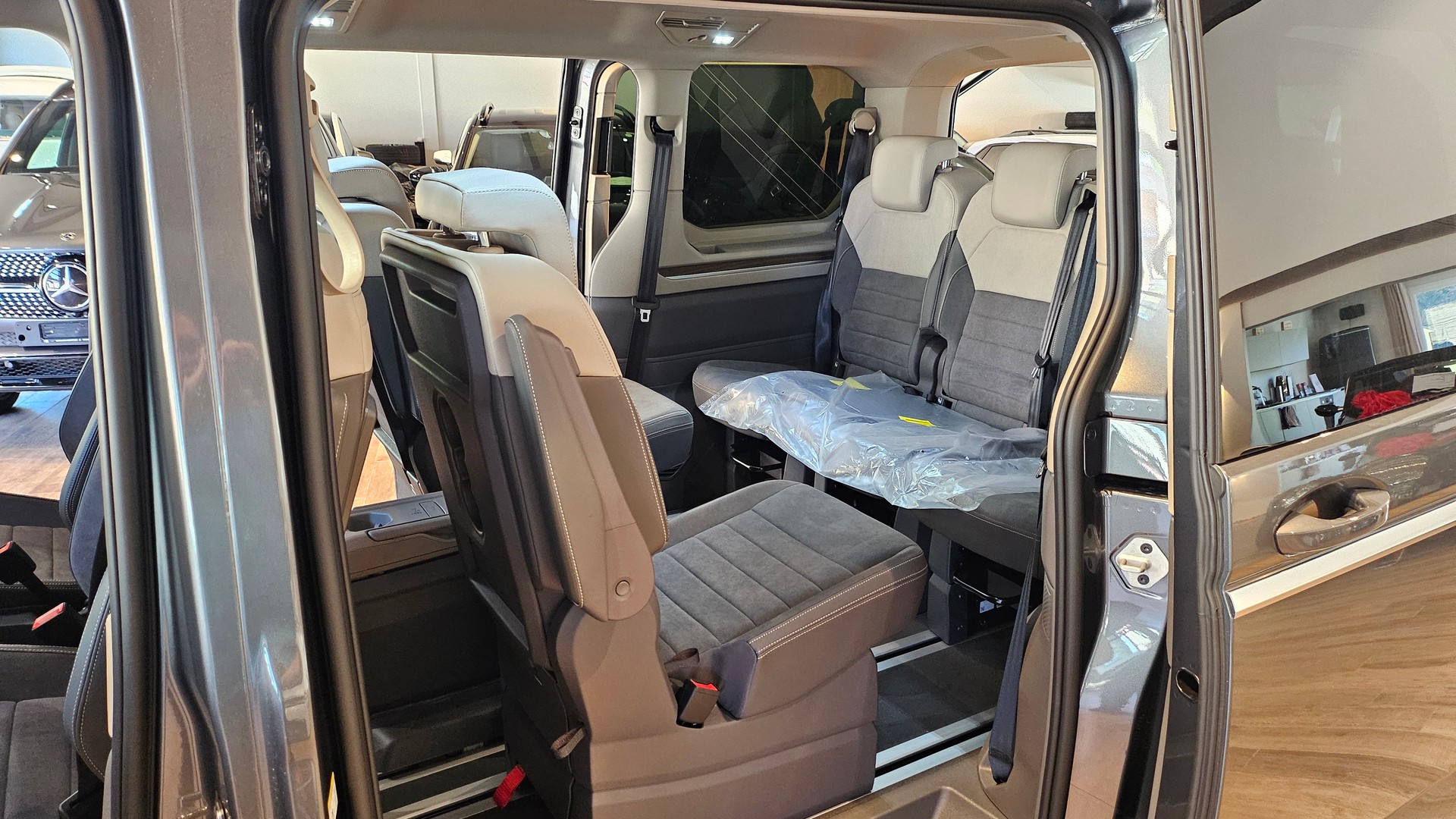 VW Multivan 1.5 eHybrid Style 4Motion DSG-image-21