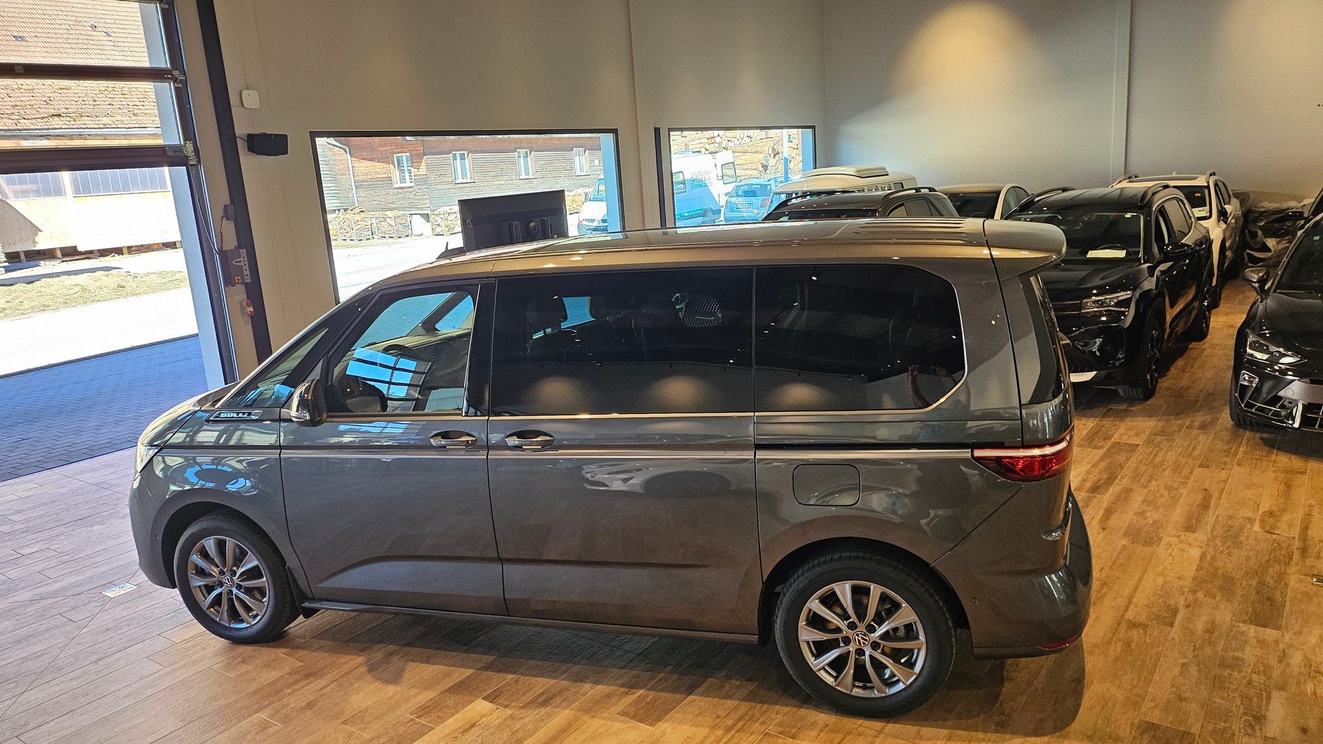 VW Multivan 1.5 eHybrid Style 4Motion DSG-image-15