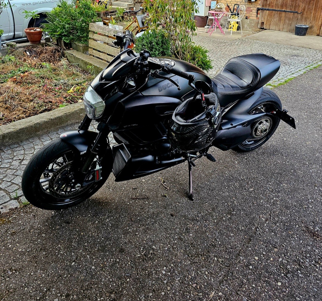 DUCATI DIAVEL 1200-image-5
