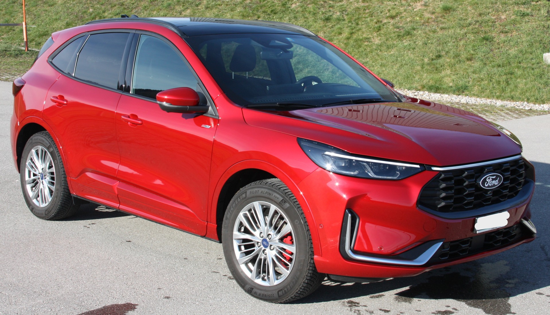 FORD Kuga 2.5 FHEV ST-Line X 4WD