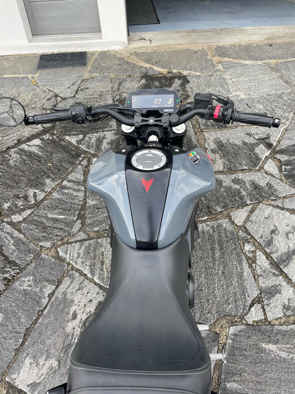 YAMAHA MT-125 ABS-image-2