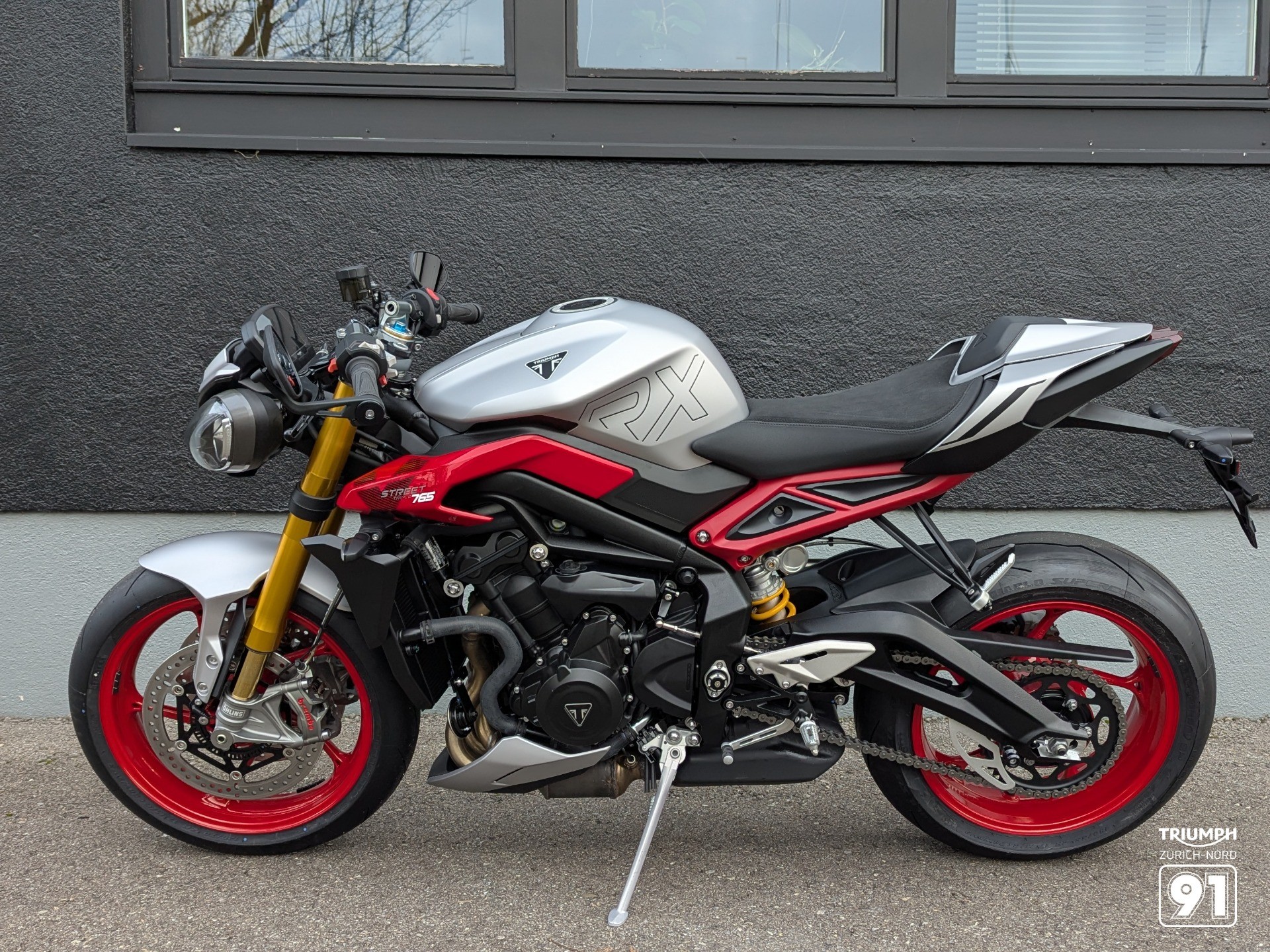 TRIUMPH Street Triple-image-8