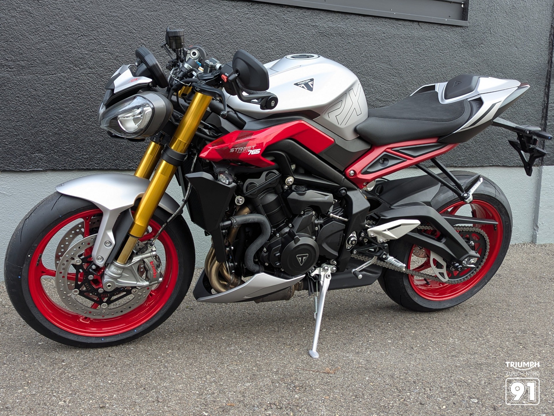 TRIUMPH Street Triple-image-9